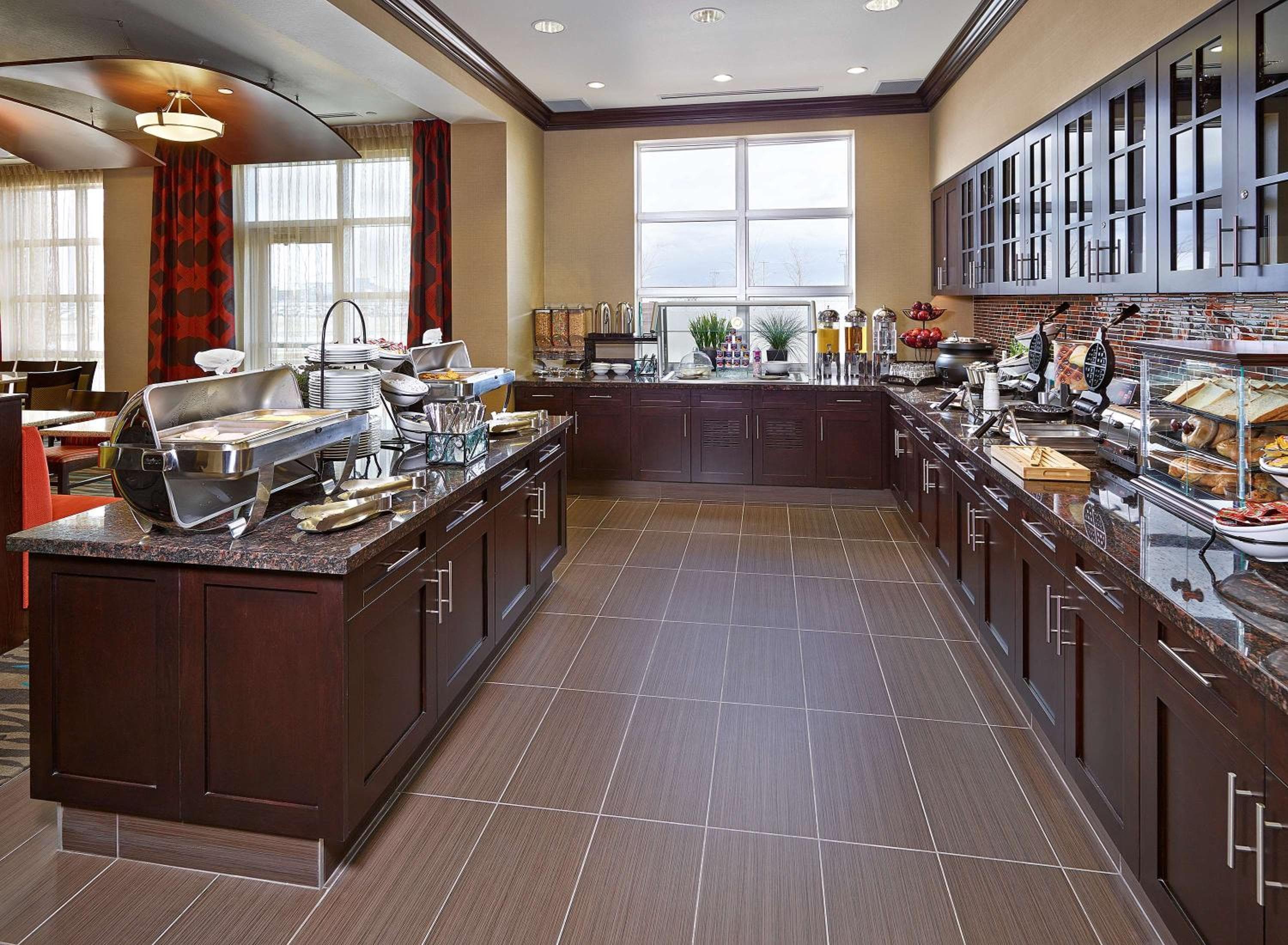 Homewood Suites Calgary Airport