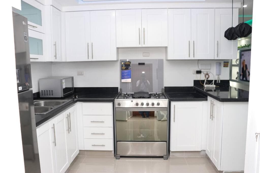 Insta-worthy luxurious 3-BR Apt W/ Gazebo