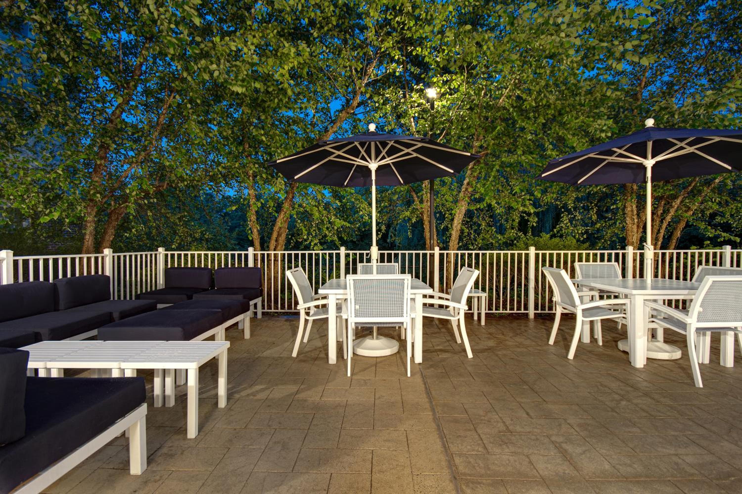Hampton Inn & Suites Yonkers