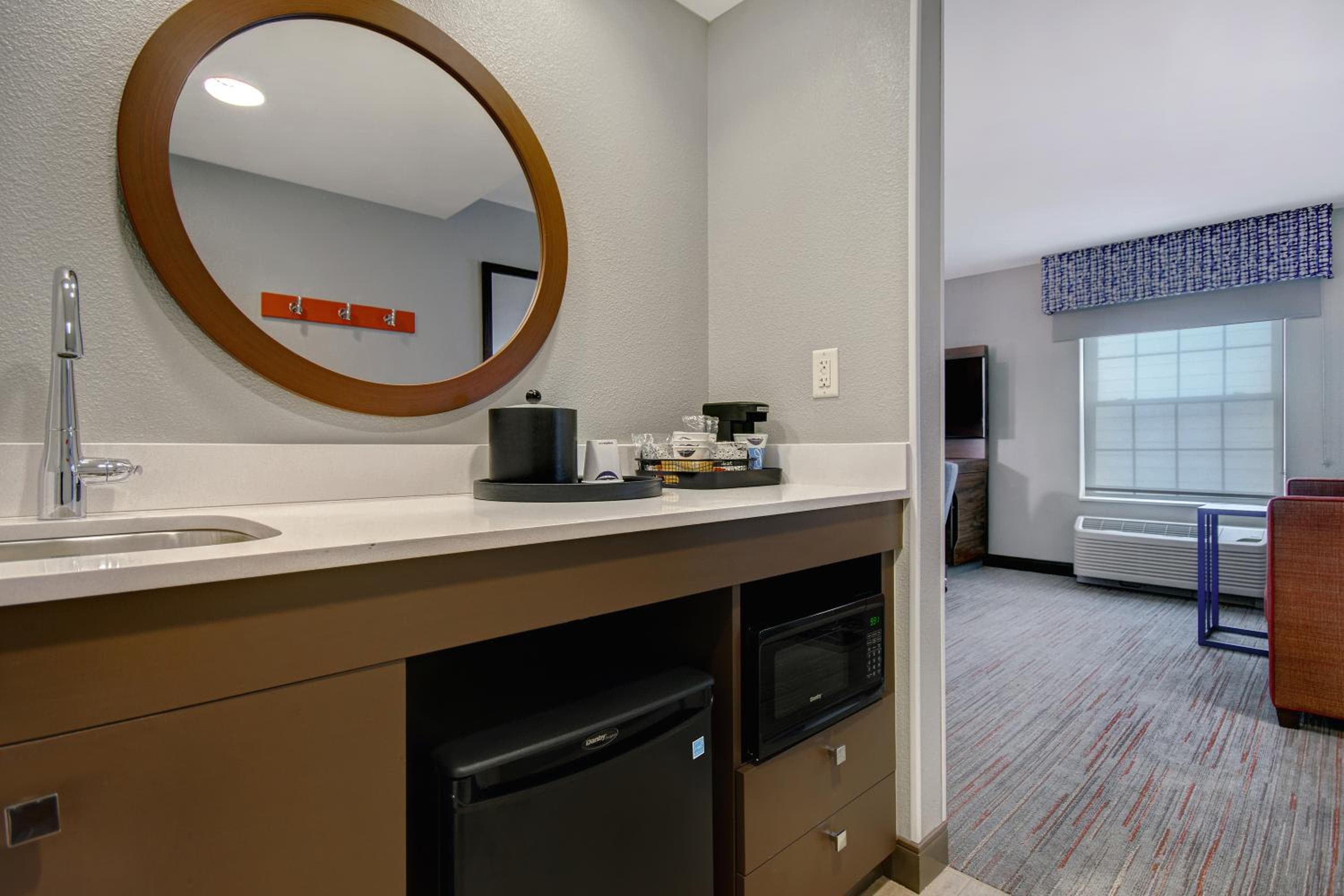 Hampton Inn & Suites Yonkers