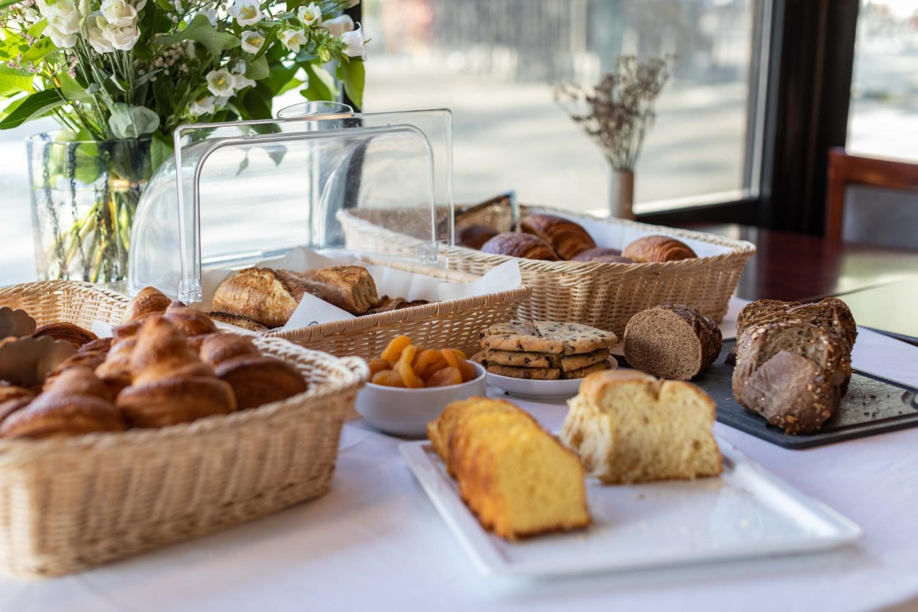 le paris brest hotel