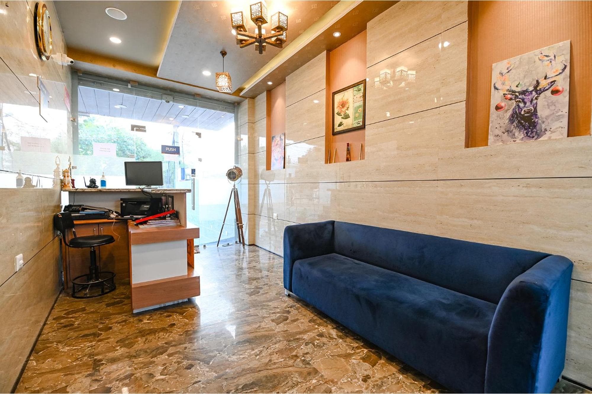 FabHotel 7th Crossing