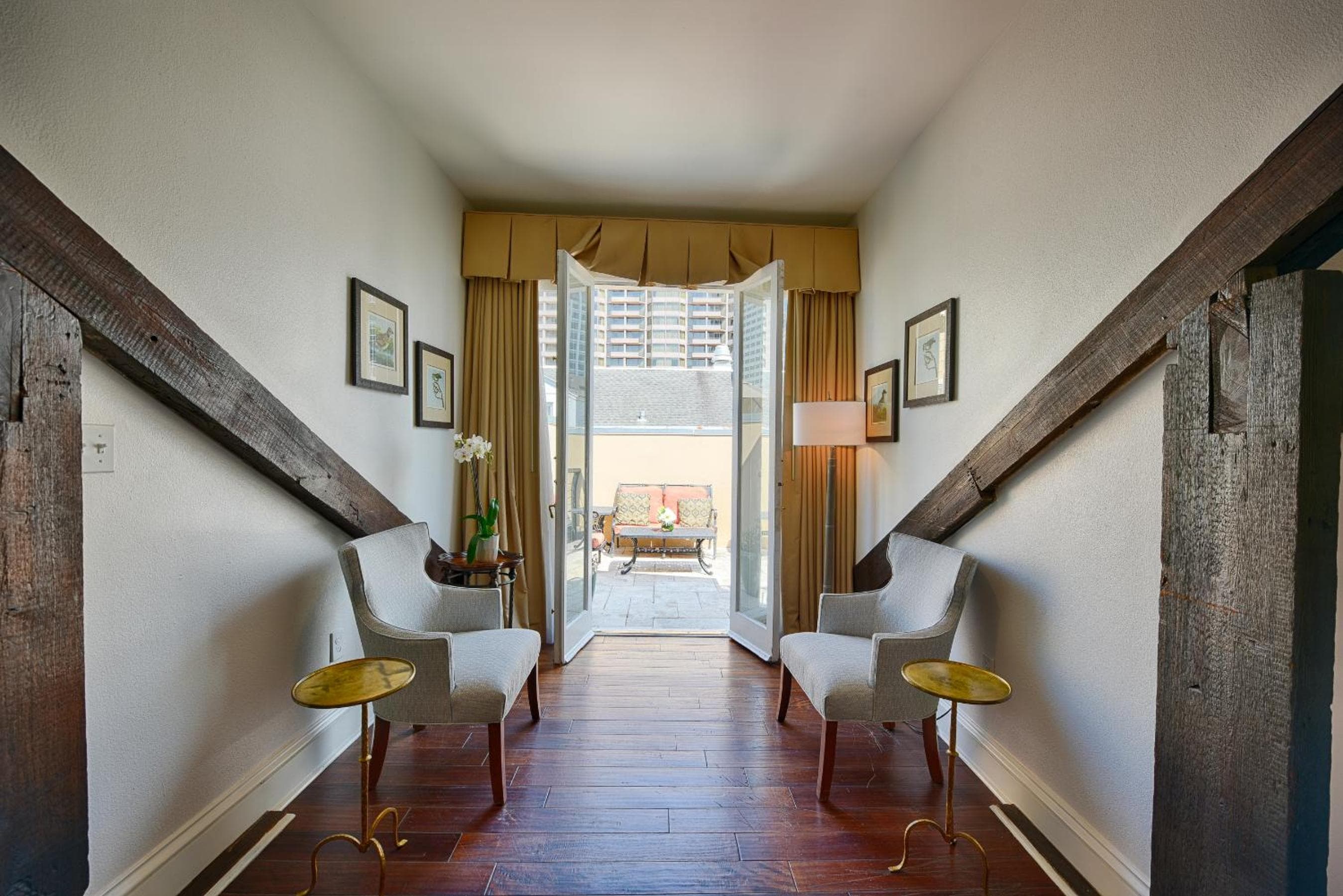 voco St James Hotel by IHG