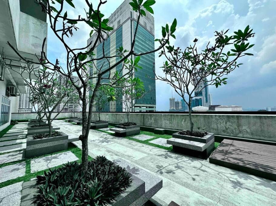 Aesthetic Home Twin Galaxy -2BR- Free Shuttle Bus by Cowidea