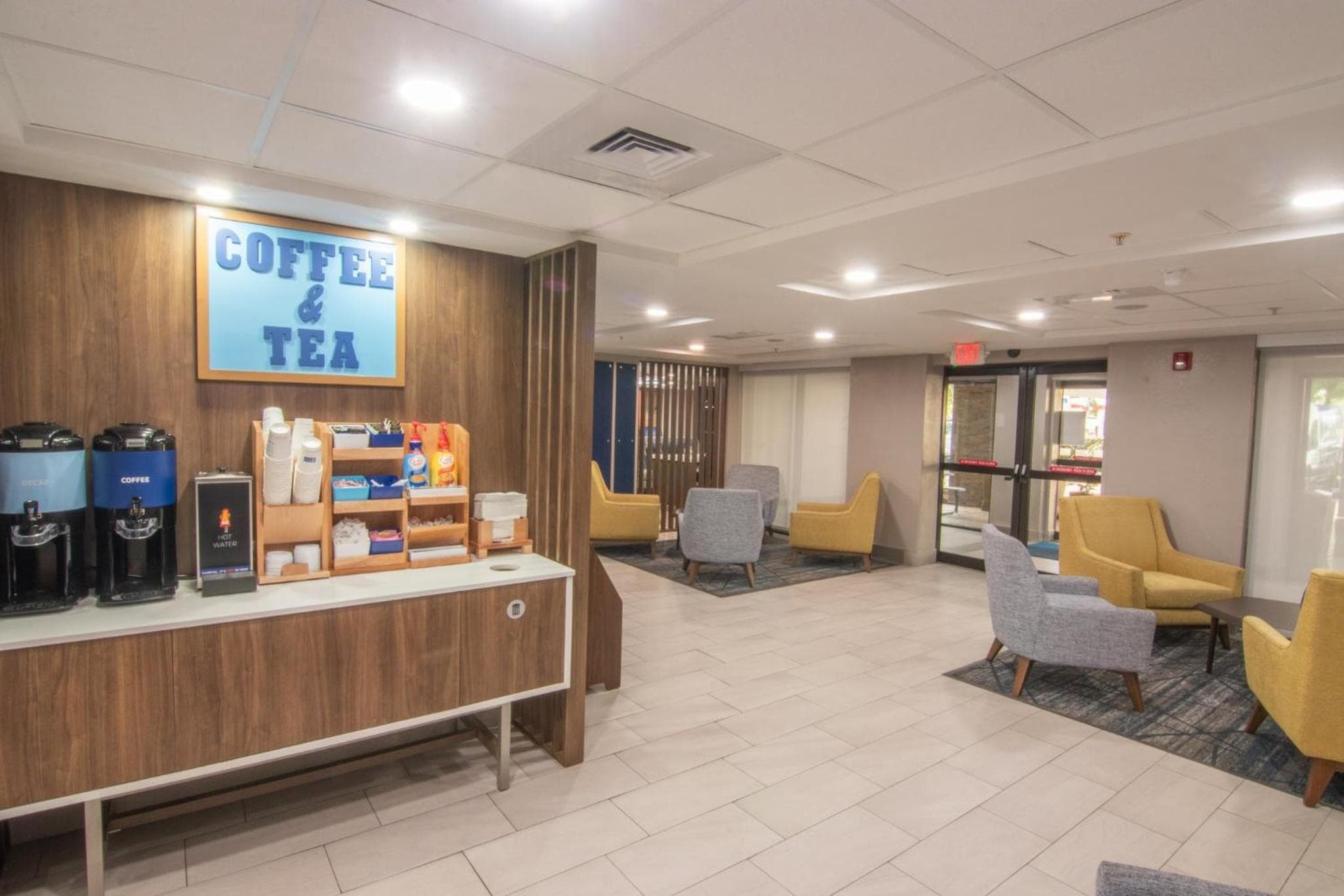 Holiday Inn Express and Suites Fort Lauderdale Airport West by IHG
