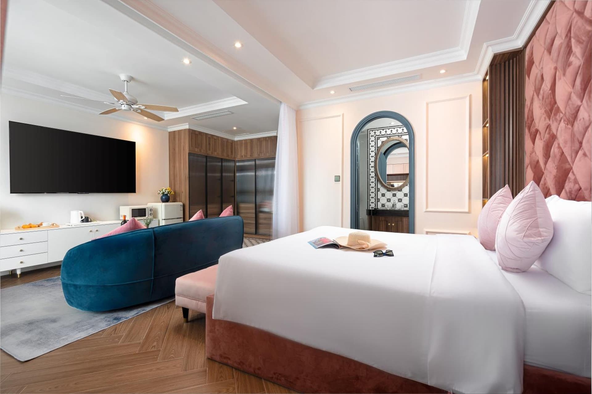 Pavillon Boutique Hotel & Apartment Nha Trang