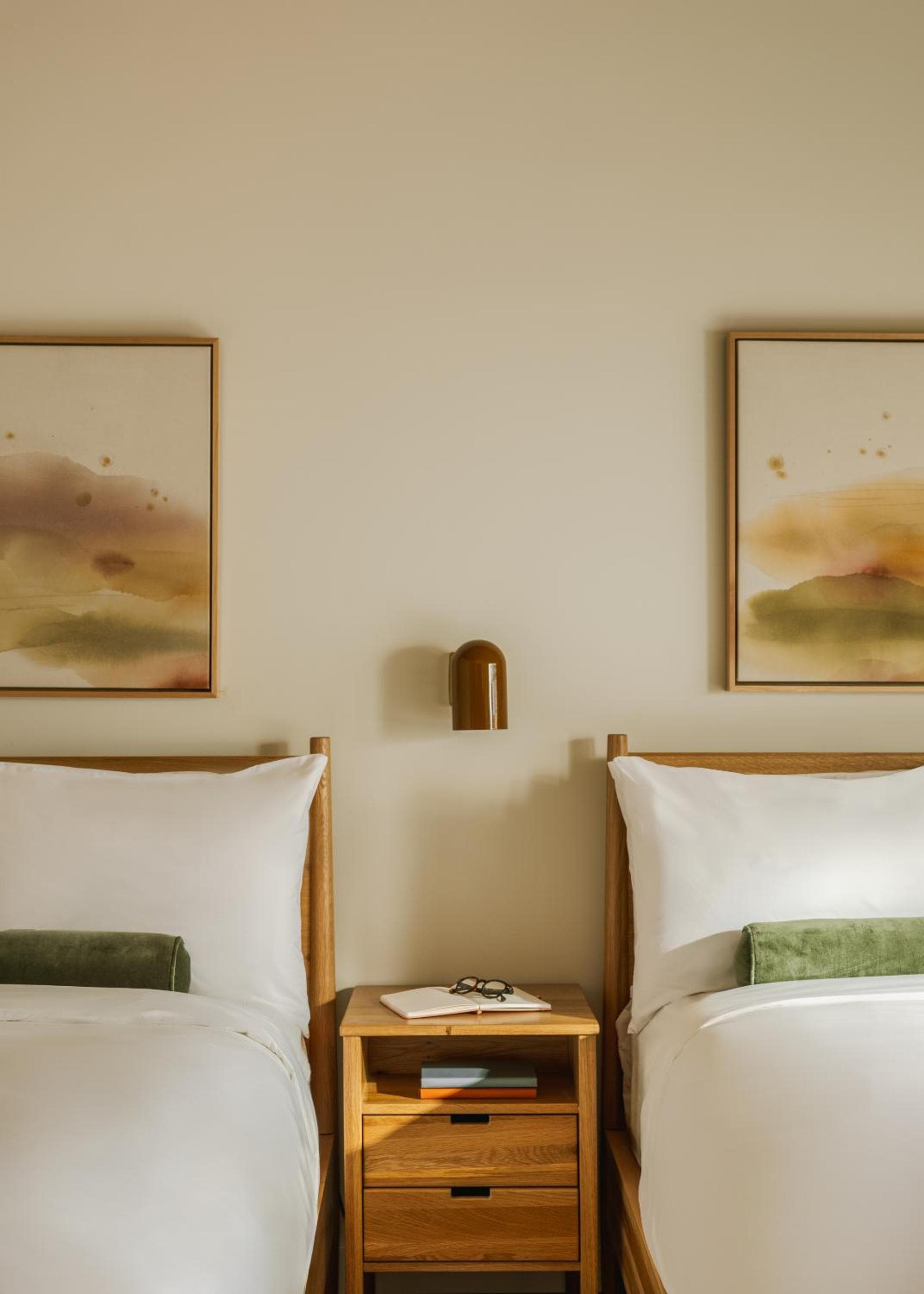 Woods Cove Inn