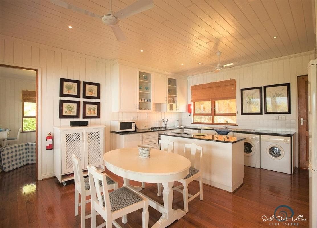 South Point Villas Cerf Island