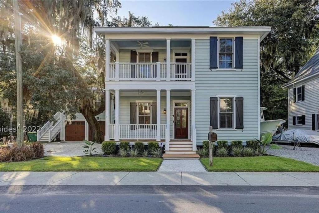 Bluffton Village Home-4BR Heart of Old Town Luxury