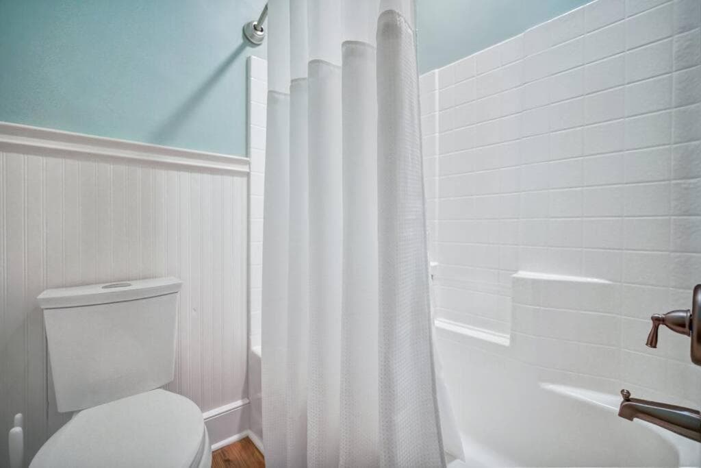 Bluffton Village Home-4BR Heart of Old Town Luxury