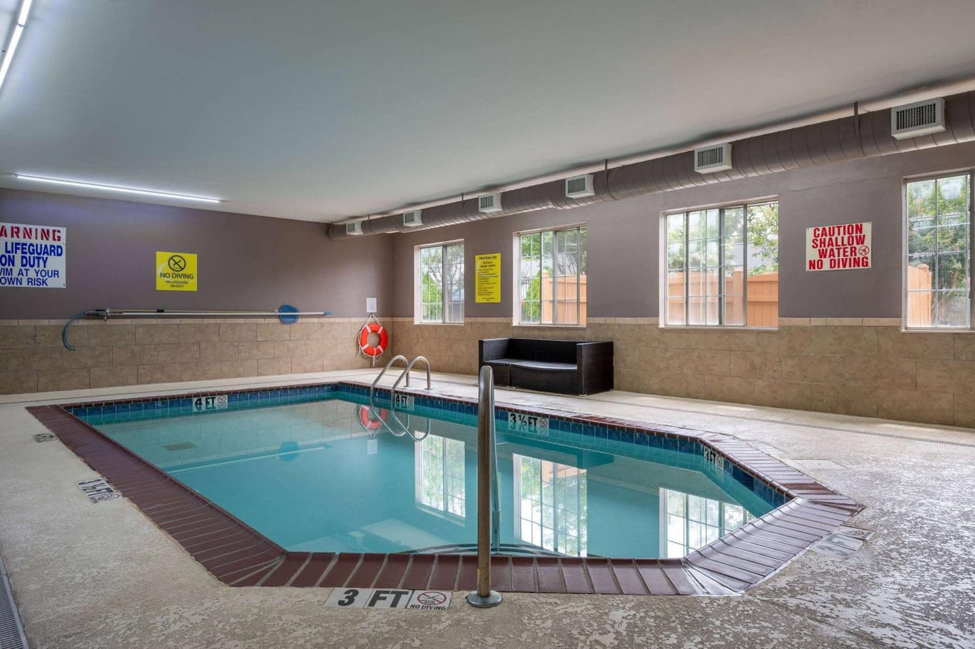 Super 8 by Wyndham Salisbury