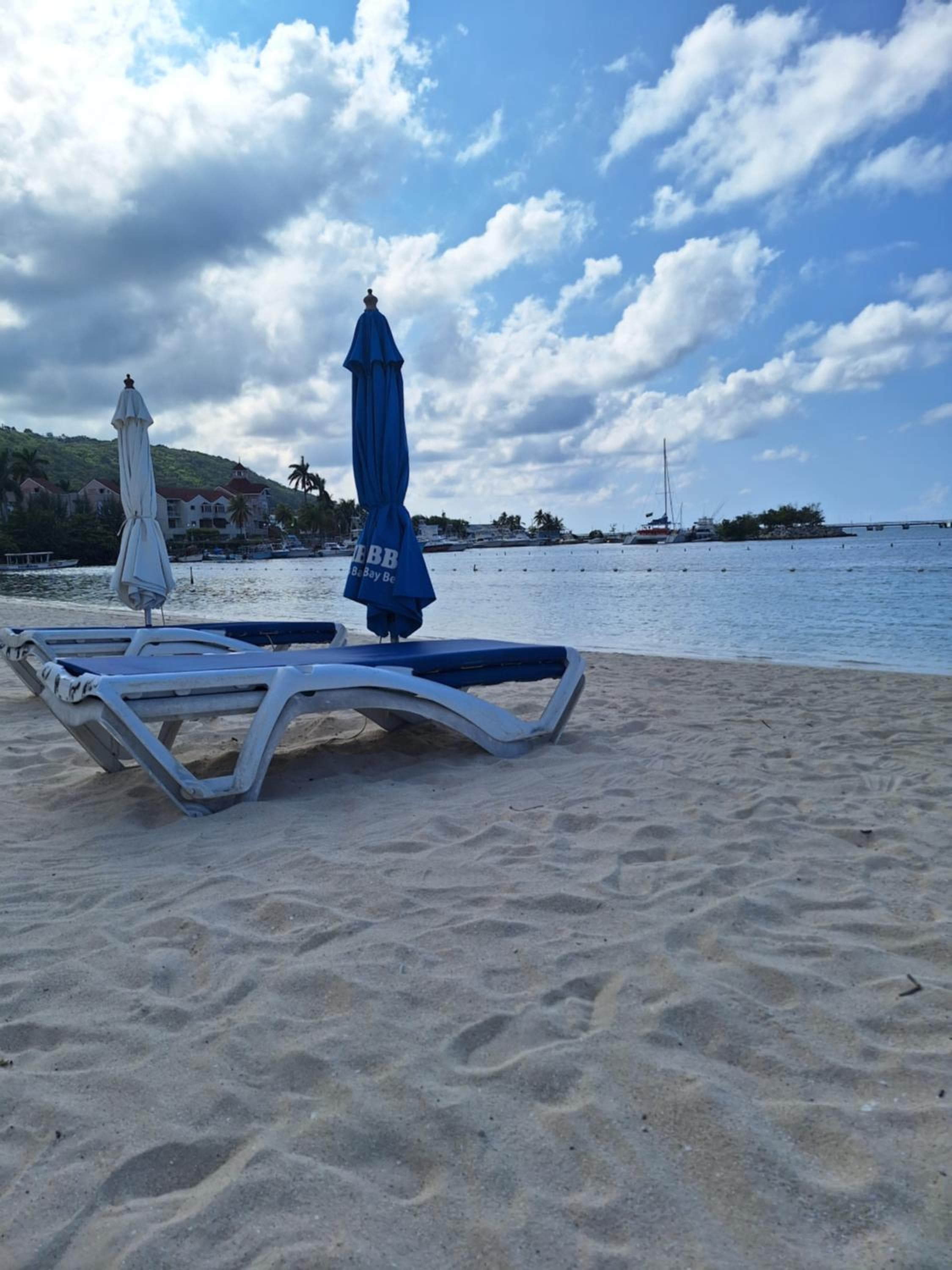 Beach One Bedroom 2
