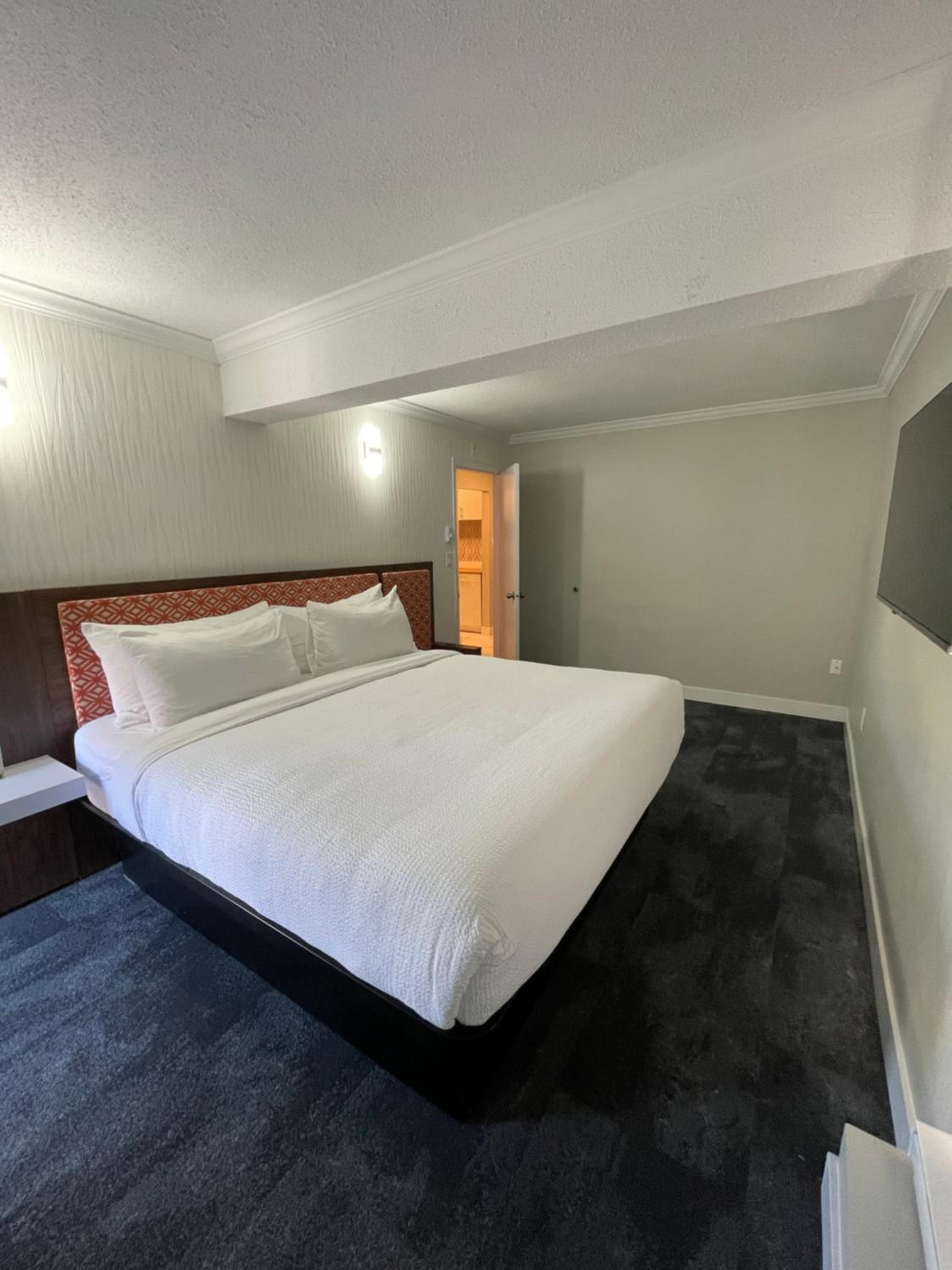 The Vic, an Ascend Collection Hotel