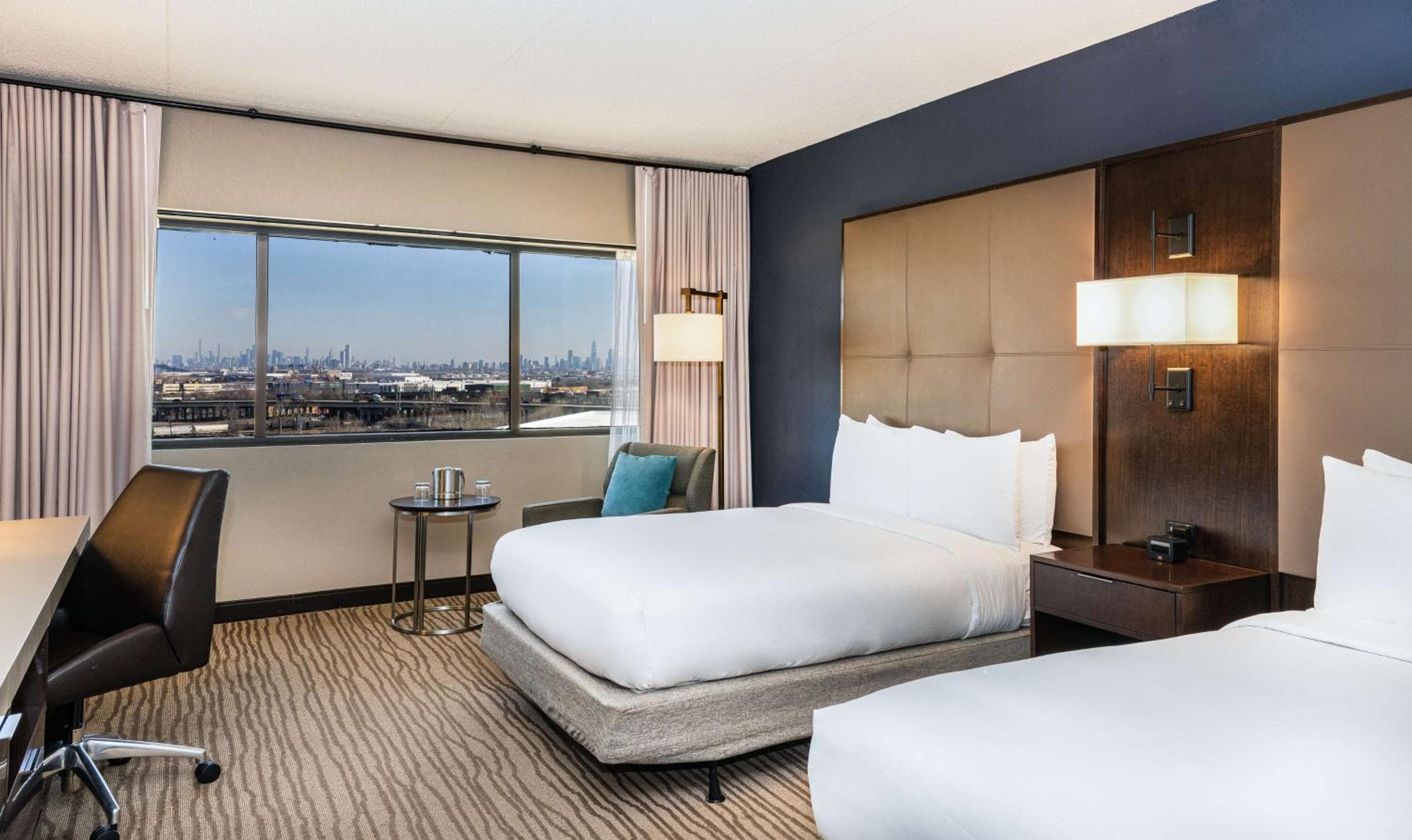 DoubleTree by Hilton Hotel Newark Airport