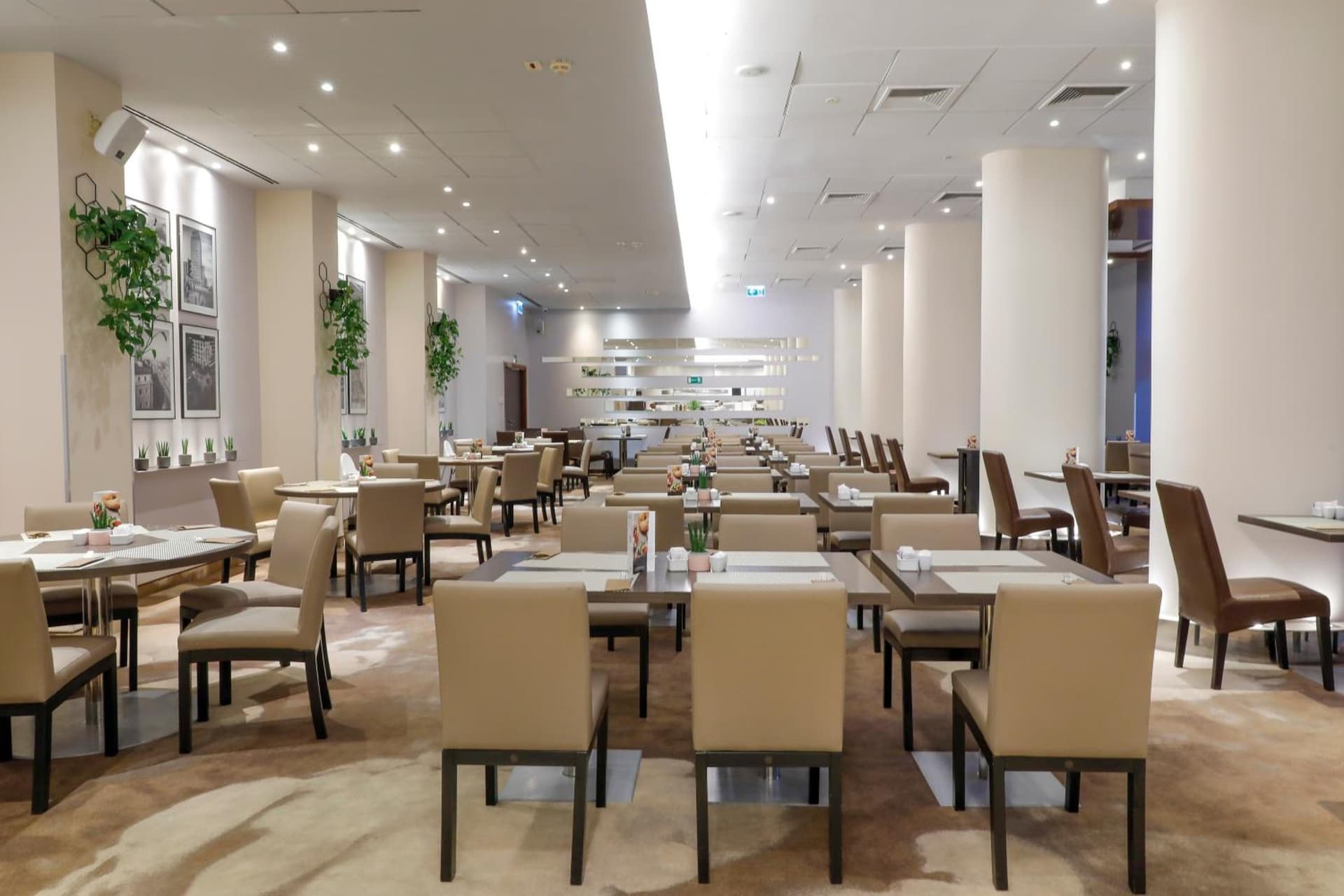 Mercure Warszawa Grand