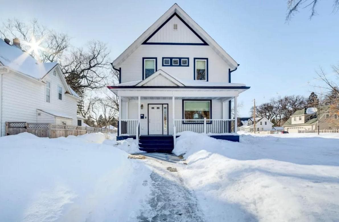 Moorhead Home Rental Near Downtown Fargo