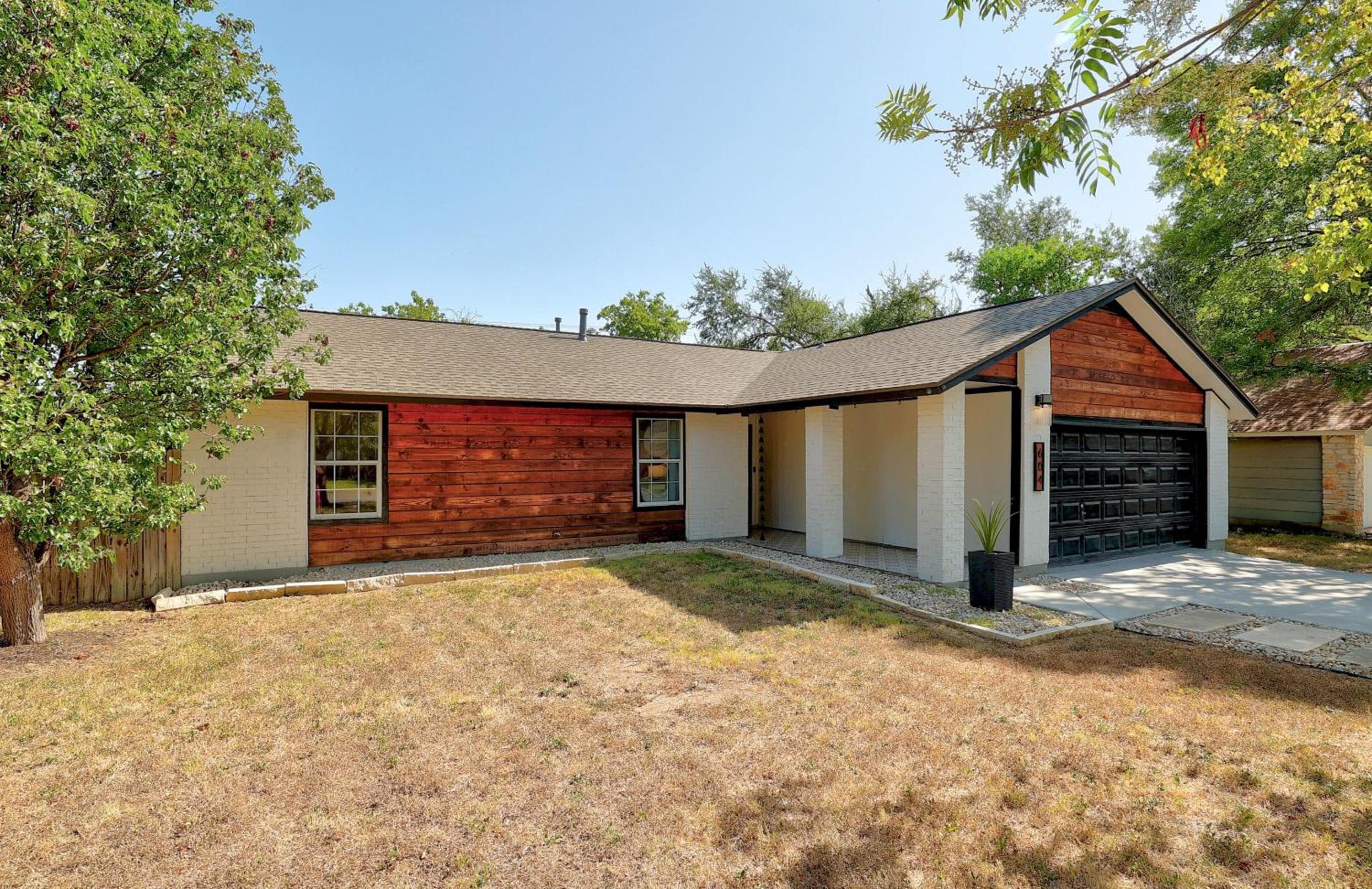 The Hiatus, Round Rock, Ideal for Family or Work