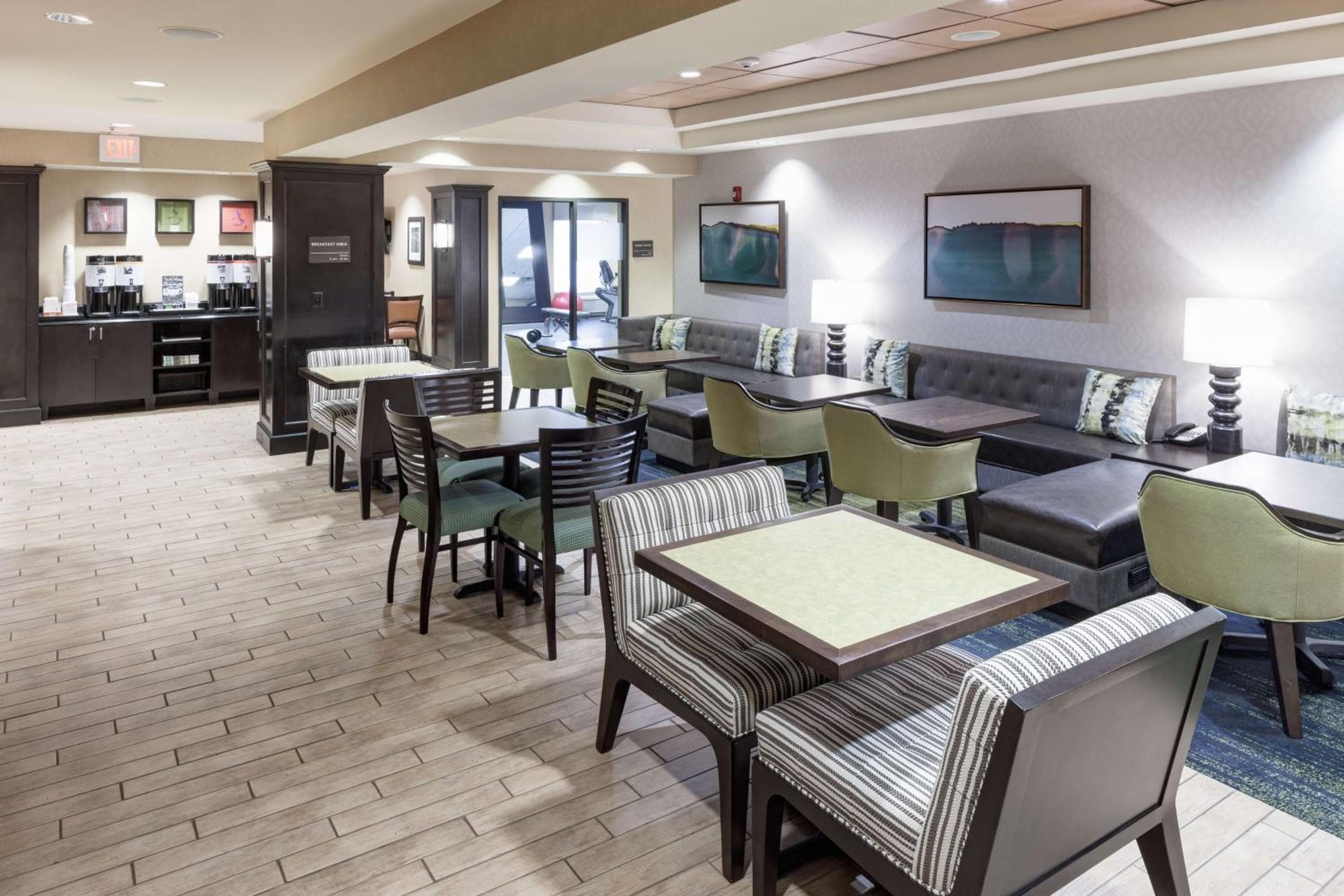 Hampton Inn & Suites Gainesville Downtown