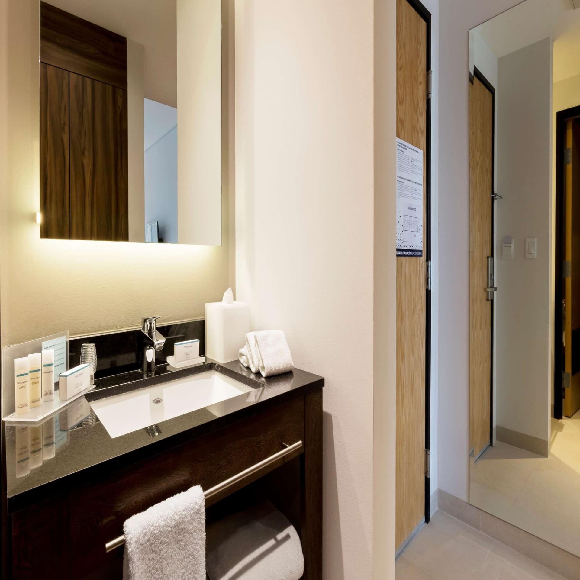 Fiesta Inn Express Cancún Cumbres