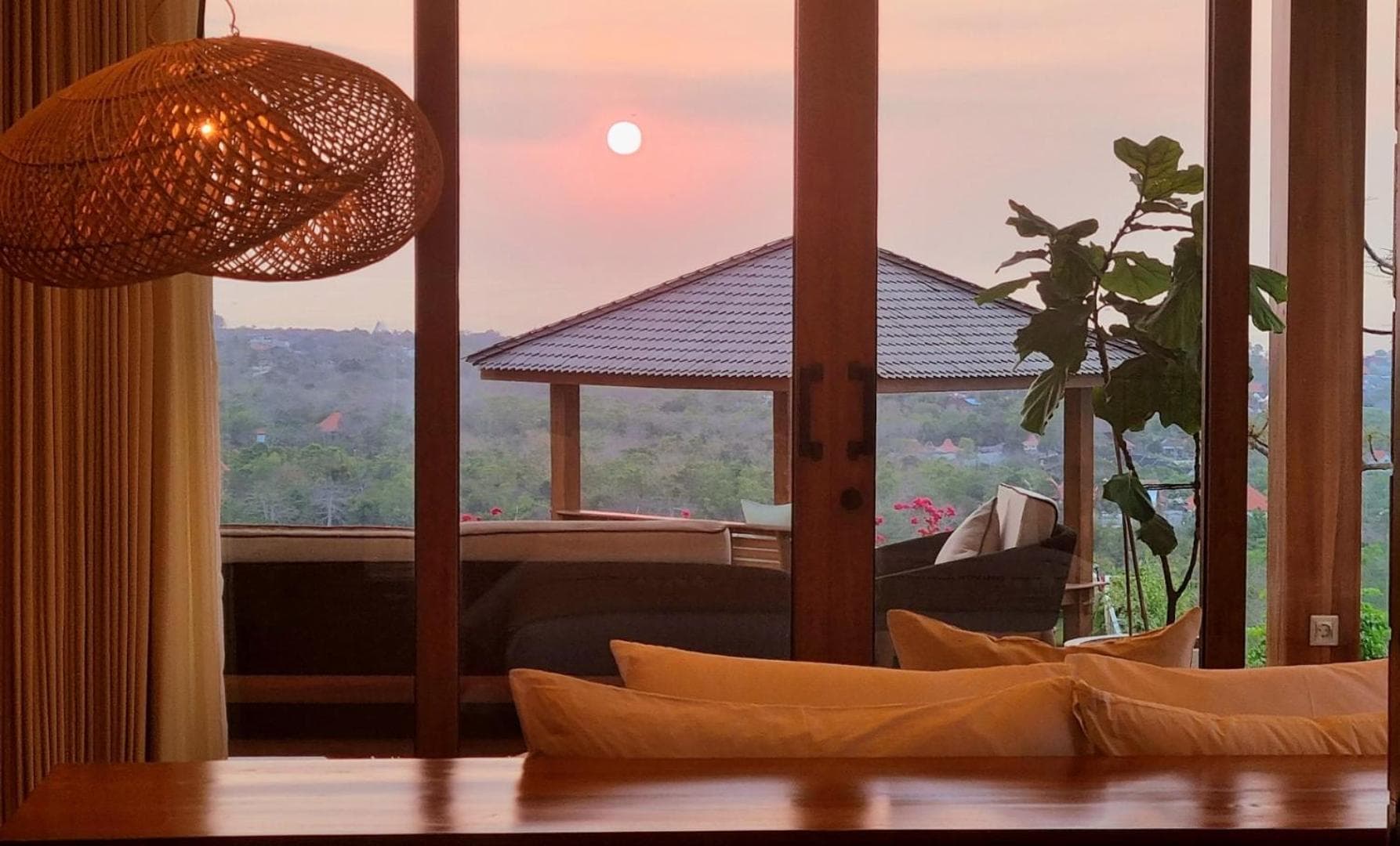 Uluwatu Sunset Hills