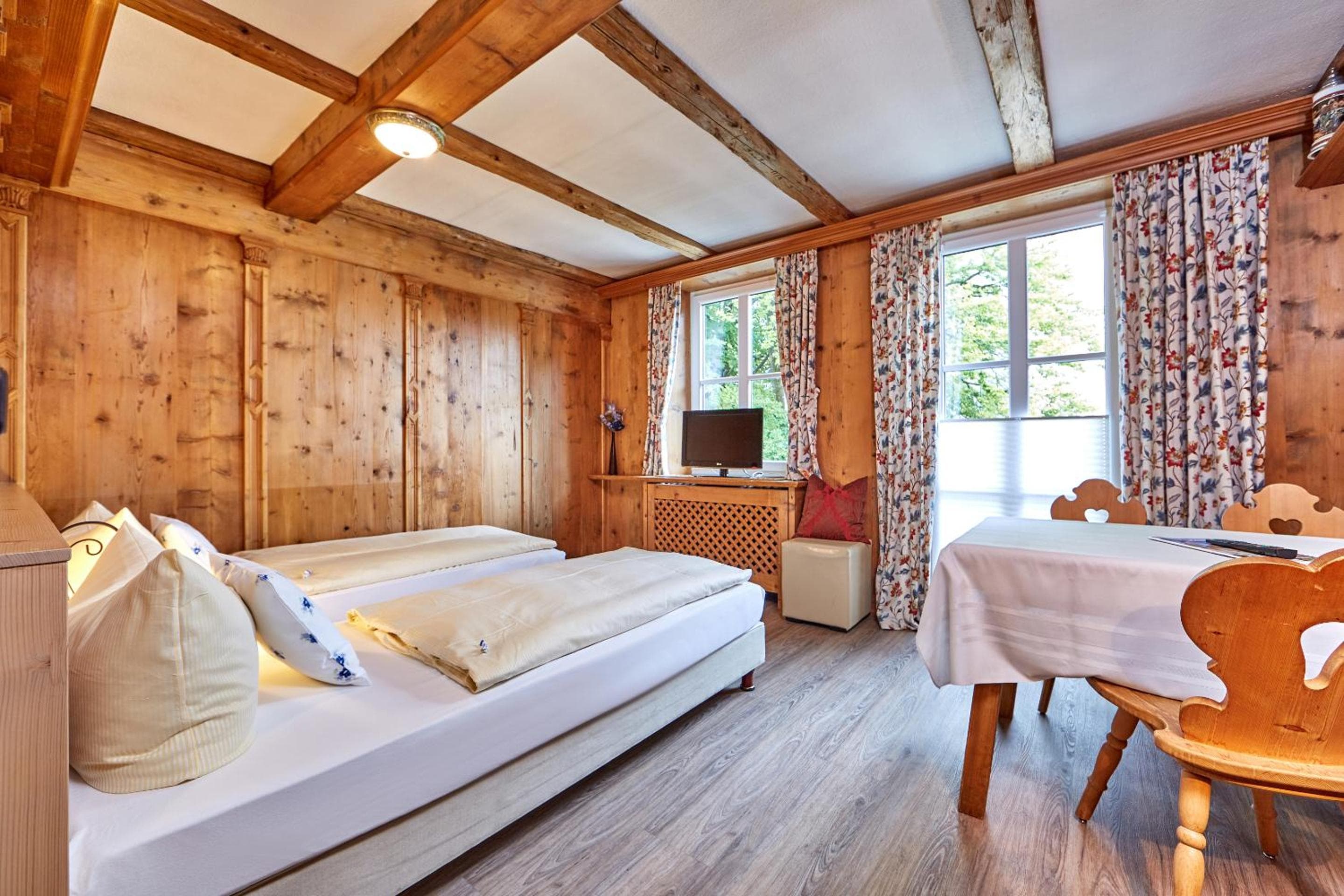 Zum Turm - Apartments und Gästezimmer