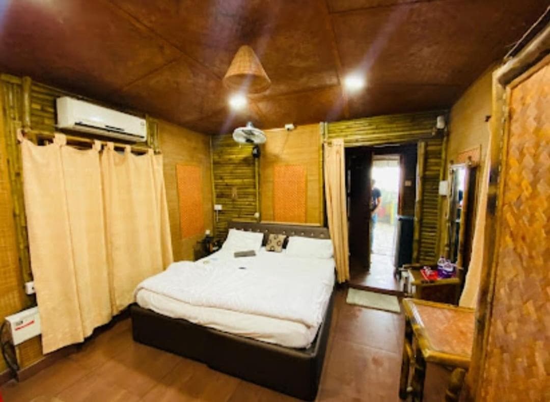 Mayur Hotel And Restaurant
