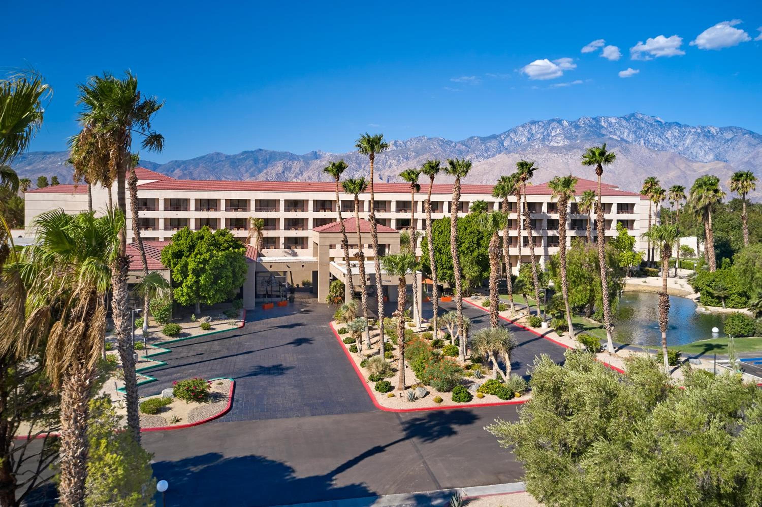 DoubleTree by Hilton Golf Resort Palm Springs