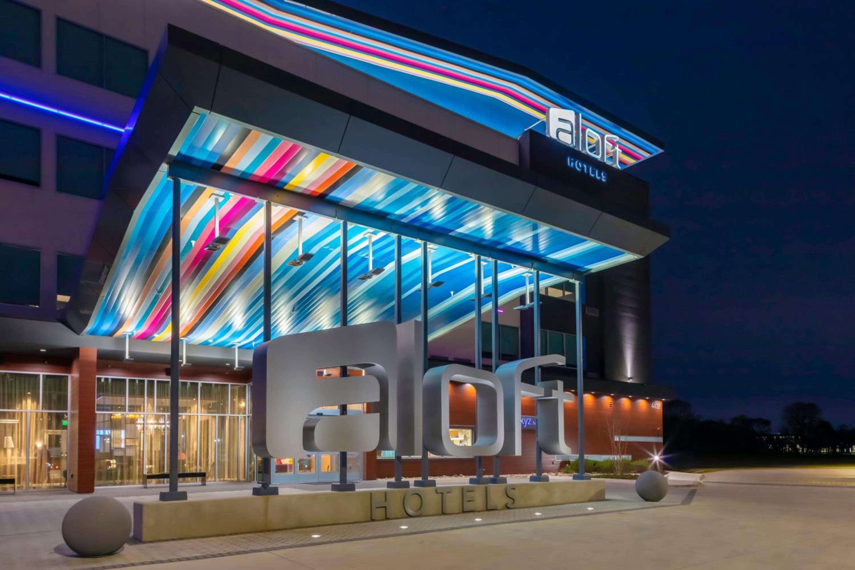 Aloft by Marriott Dallas Arlington South