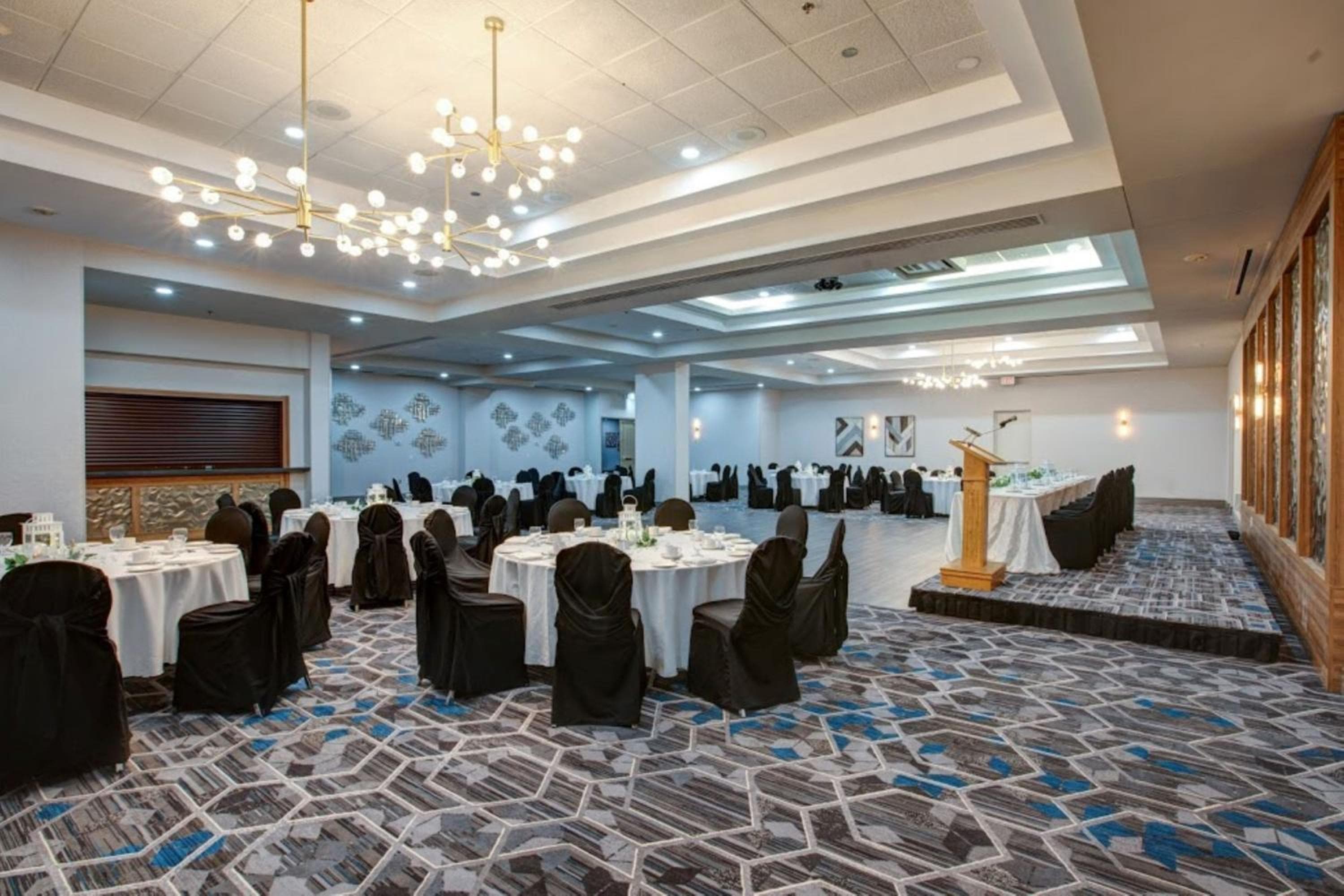 Four Points by Sheraton St. Catharines Niagara Suites