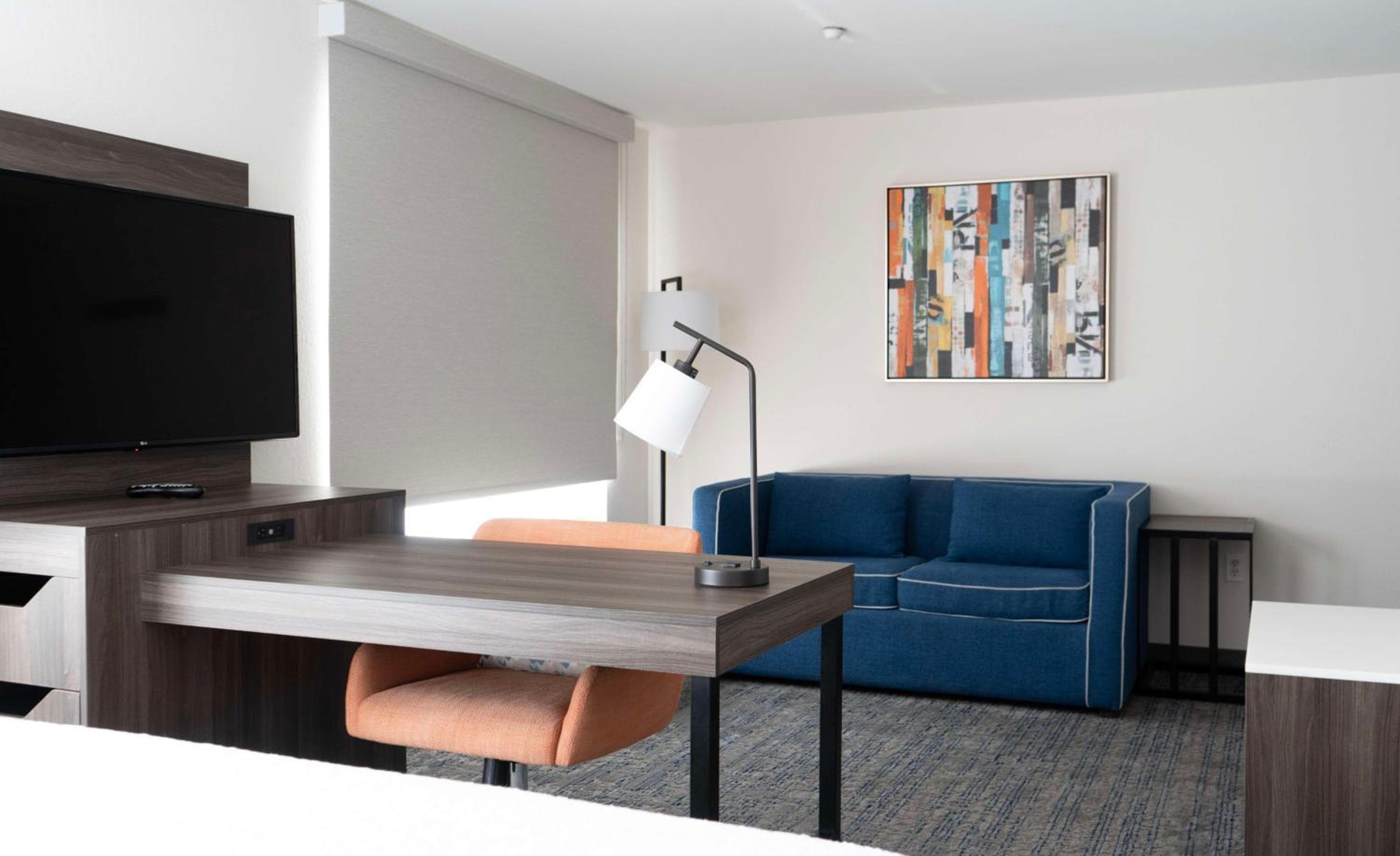 Hampton Inn & Suites Seal Beach