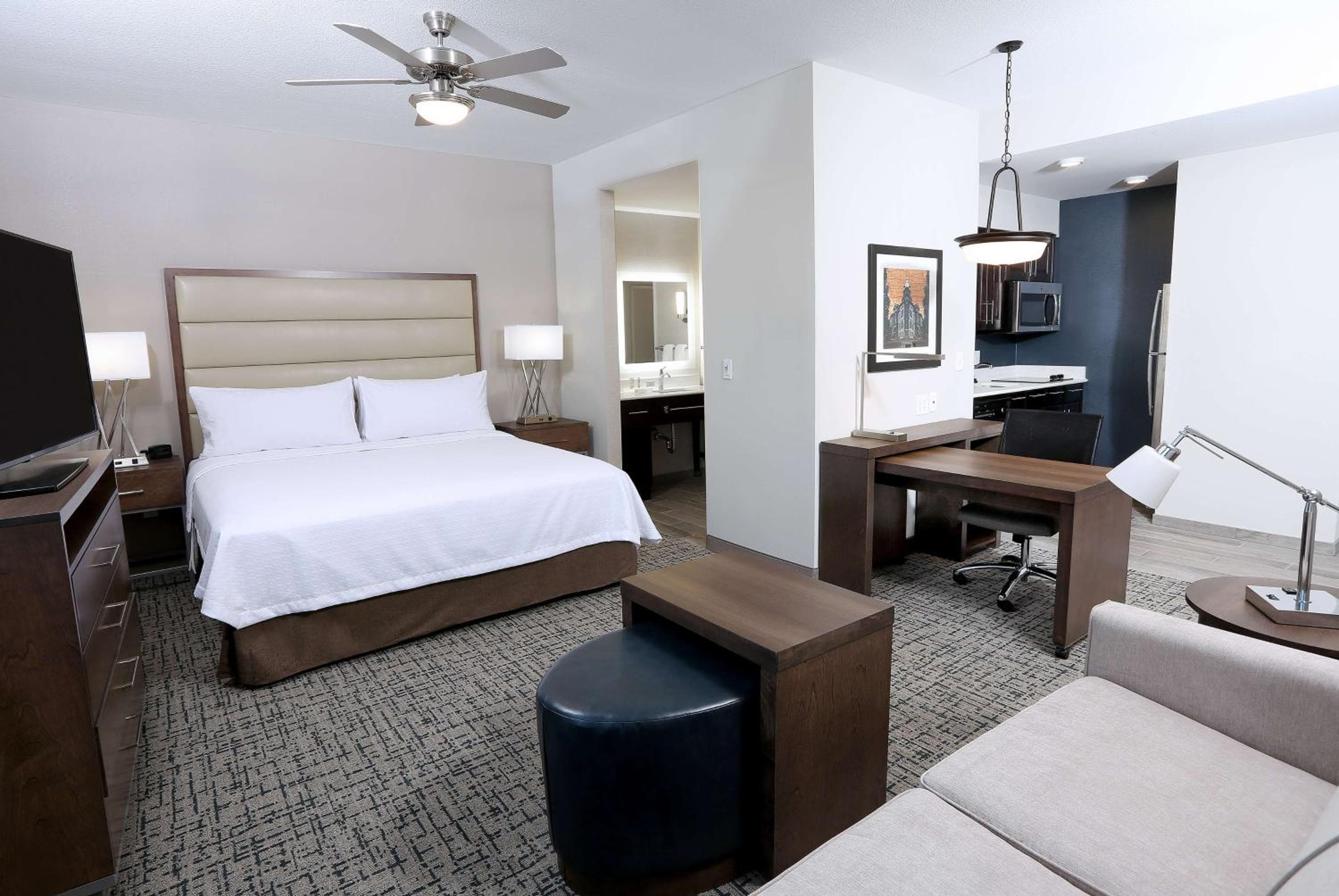 Homewood Suites By Hilton West Fargo/Sanford Medical Center