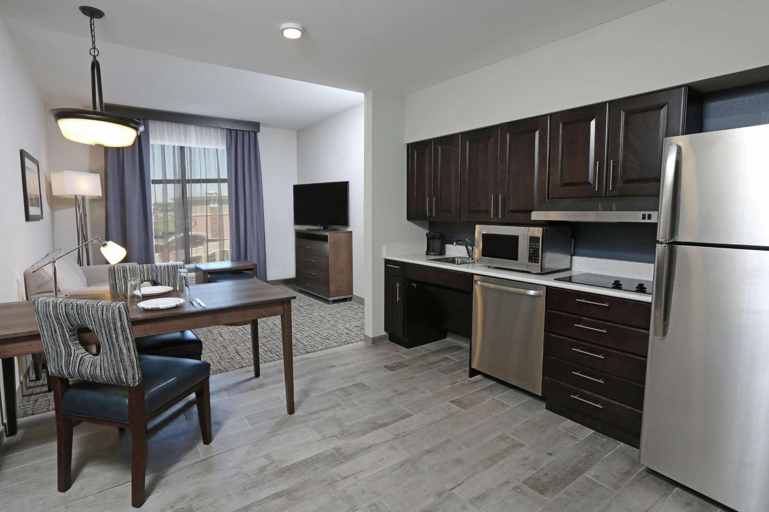 Homewood Suites By Hilton West Fargo/Sanford Medical Center