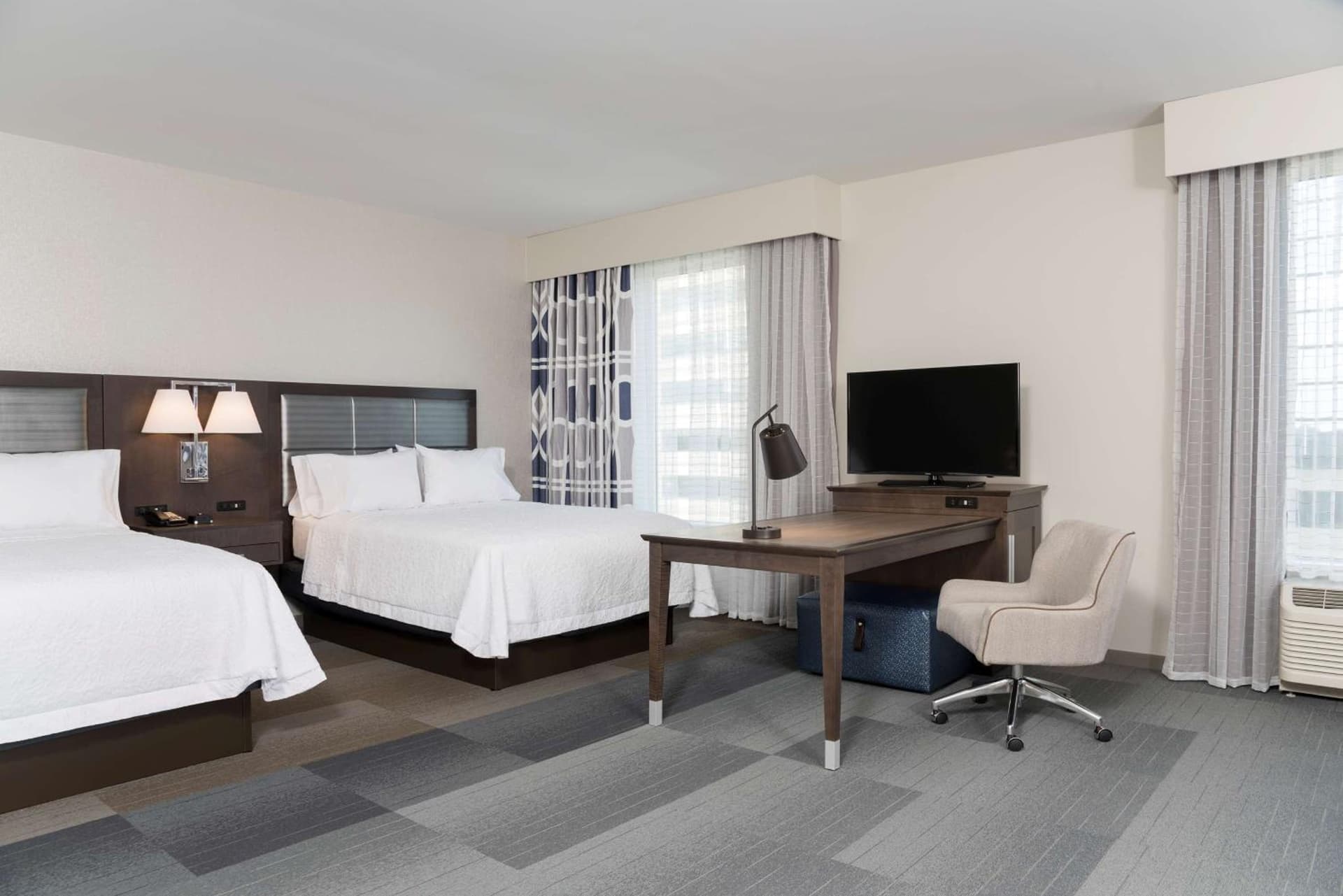 Hampton Inn & Suites Indianapolis-Keystone, IN