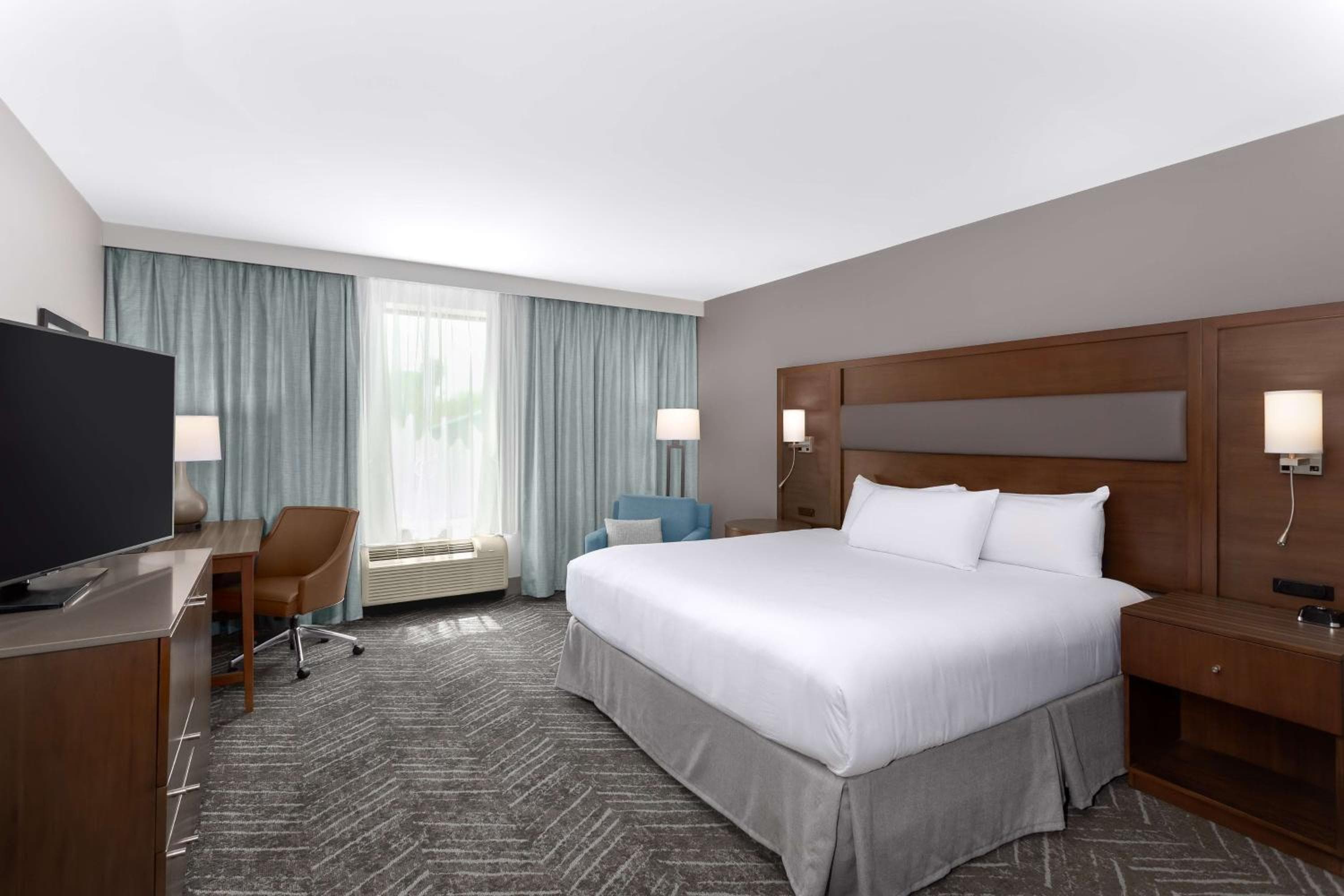 DoubleTree by Hilton Charleston Mount Pleasant