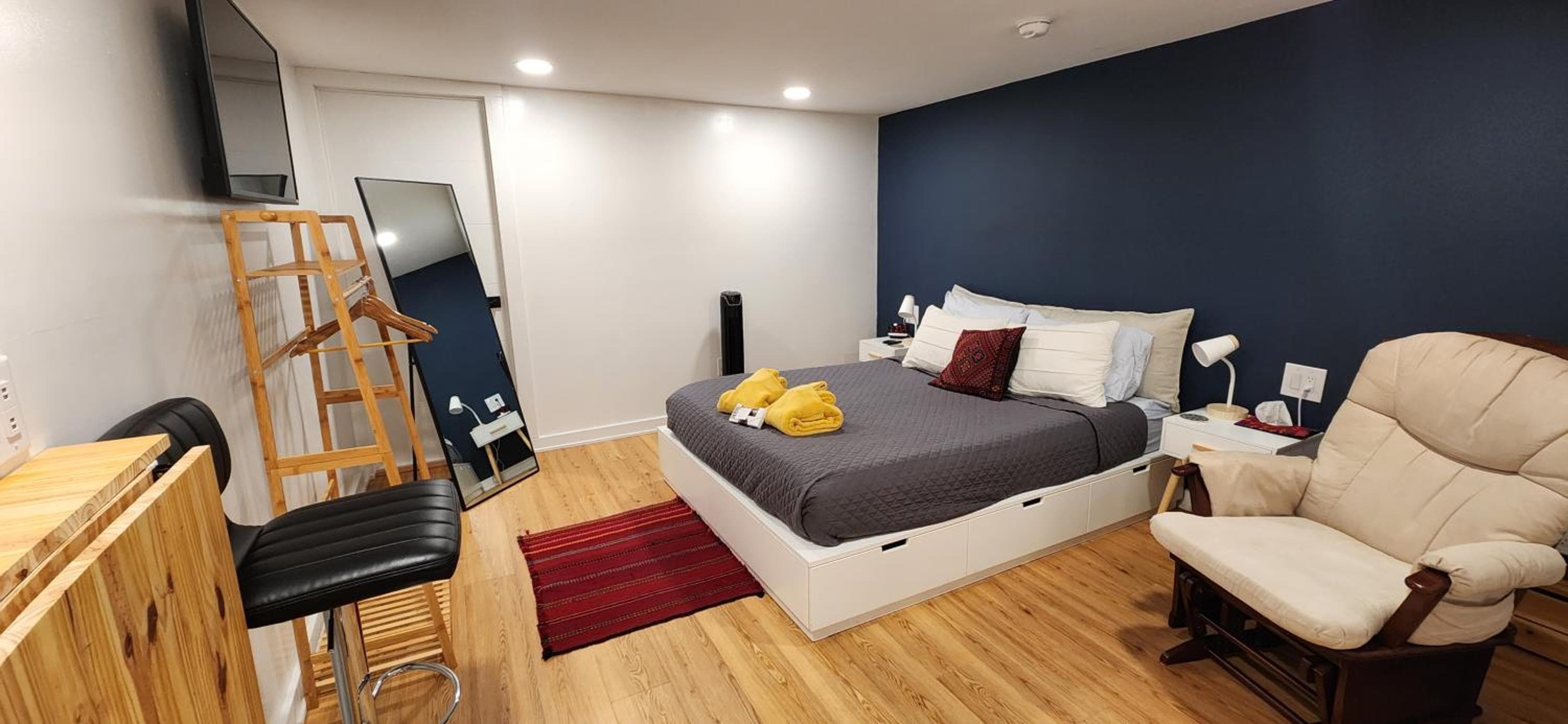 hotel room
