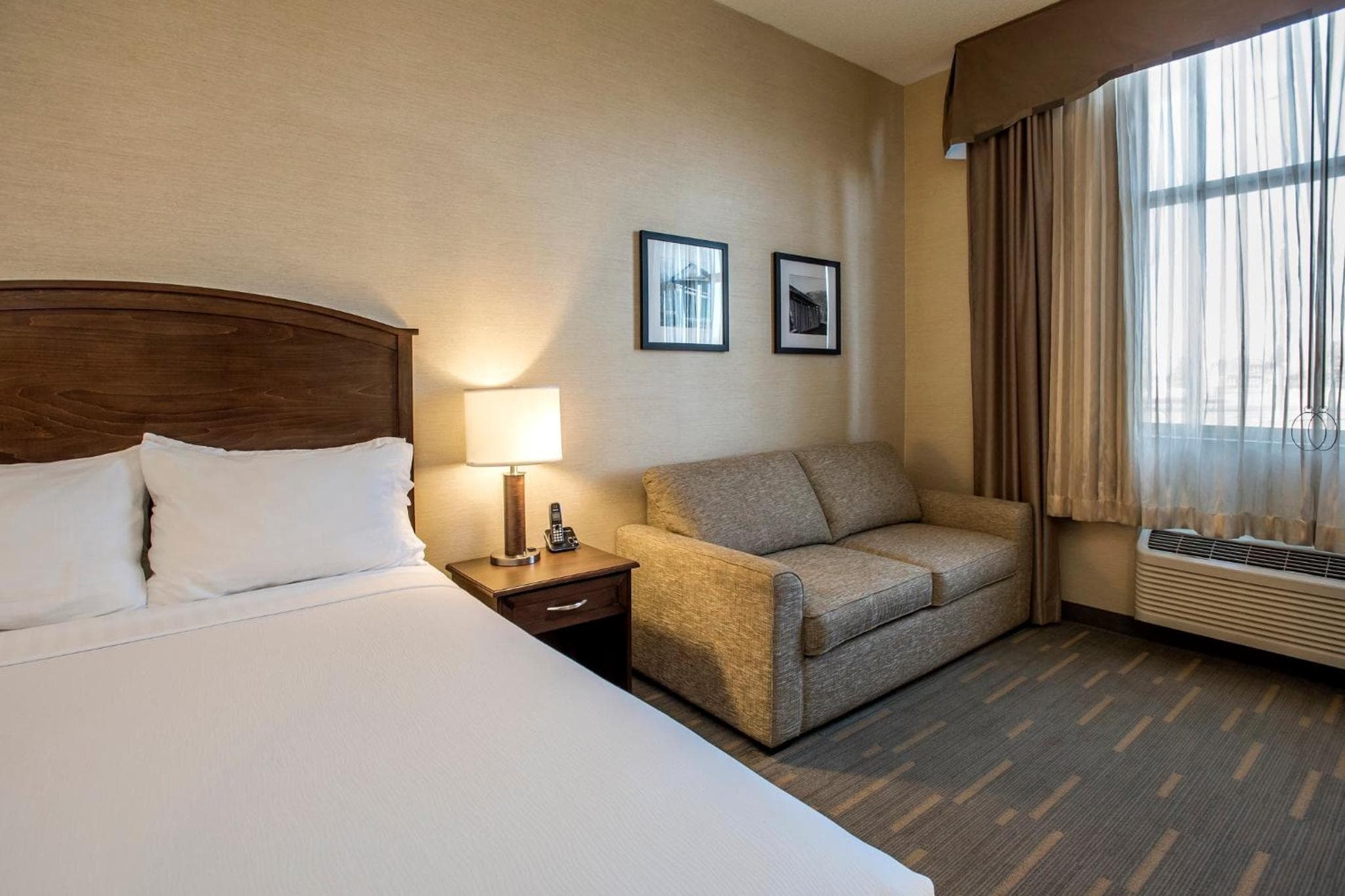 Holiday Inn Lethbridge by IHG