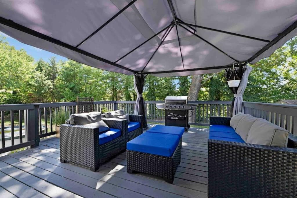 Oxon Hill Luxurious Home,5 min to MGM & National Harbor