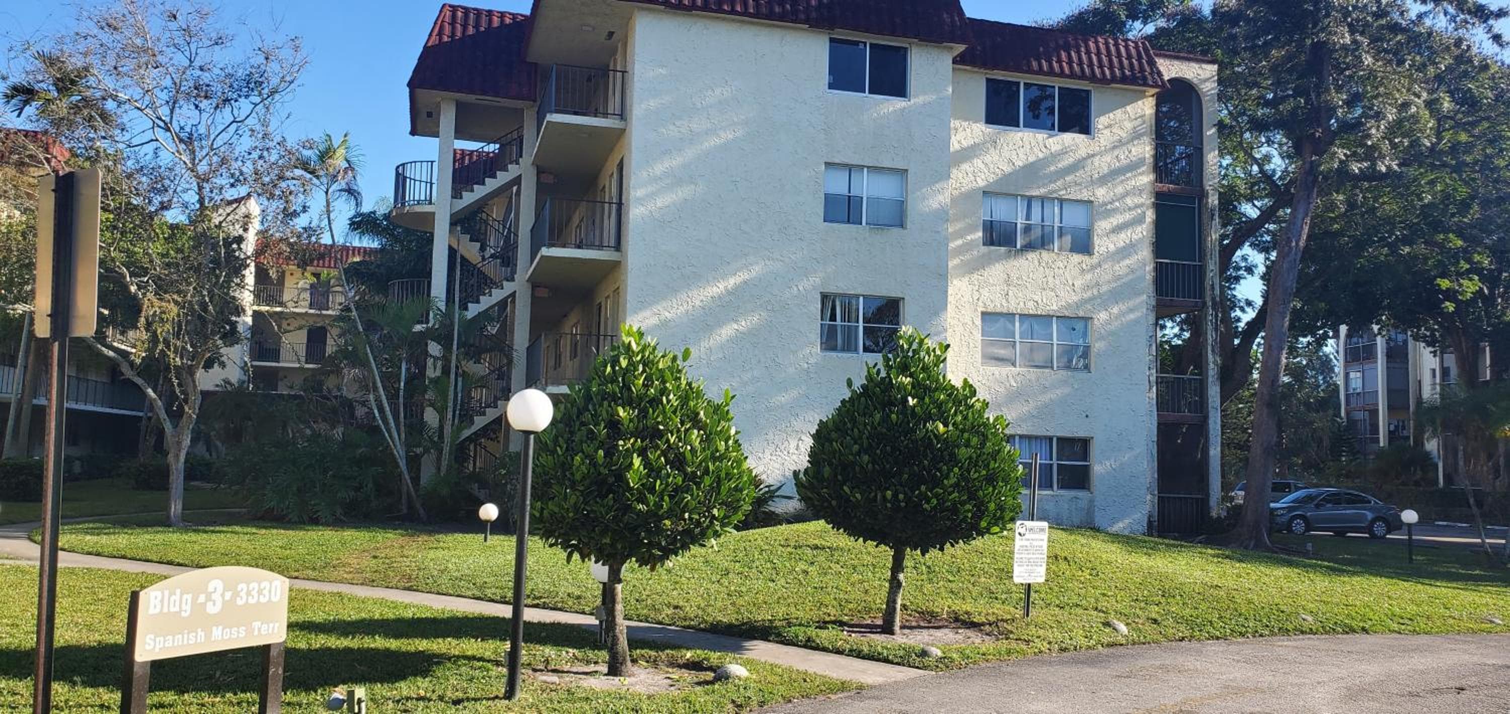 Fully Furnished, Beautiful, Spacious Two Bedroom Condo