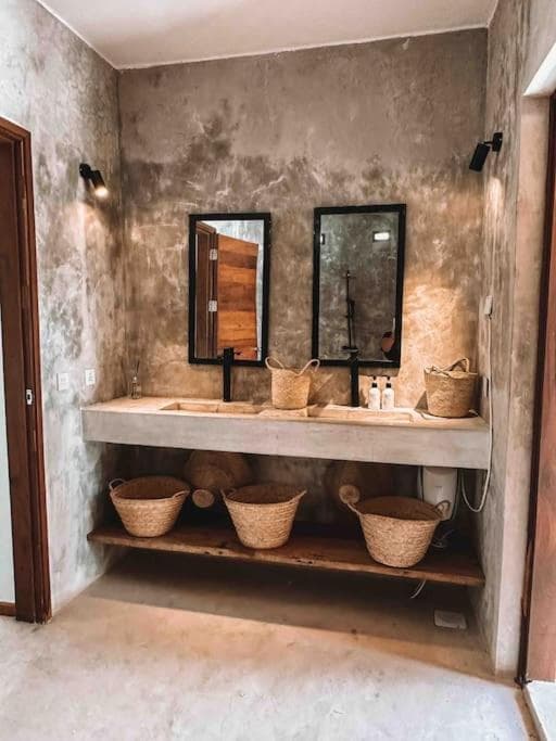 Villa Upendo with Private Pool and Ocean View Zanzibar