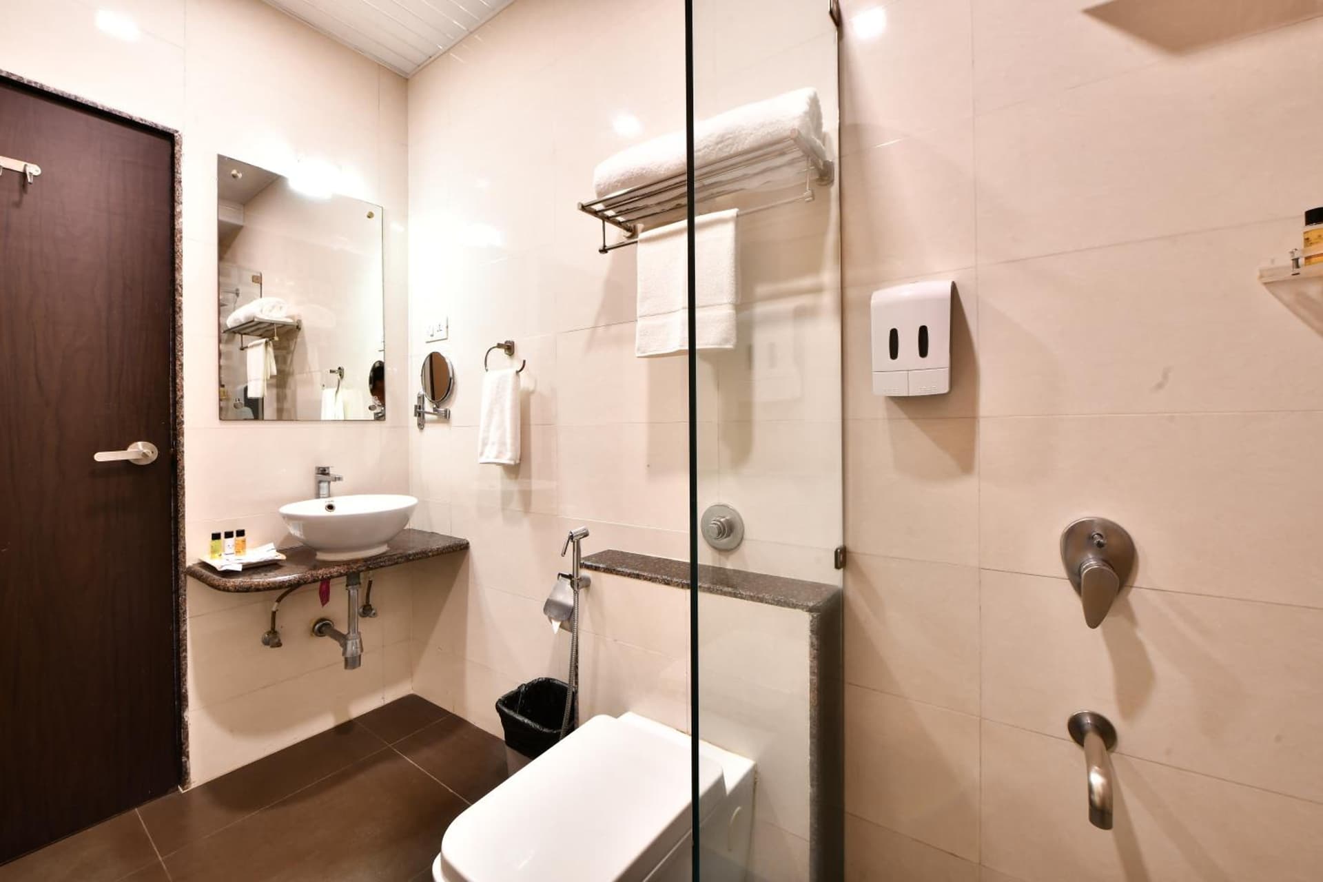 Click Hotel Sagar Plaza Chakan, Pune