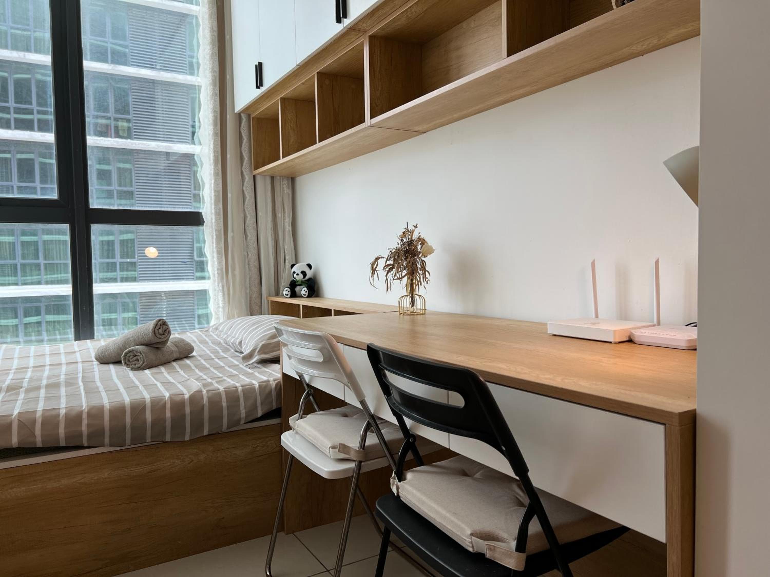 Luxury Stay With Workspace 1-6Pax 1U FreeParking High Speed WiFi