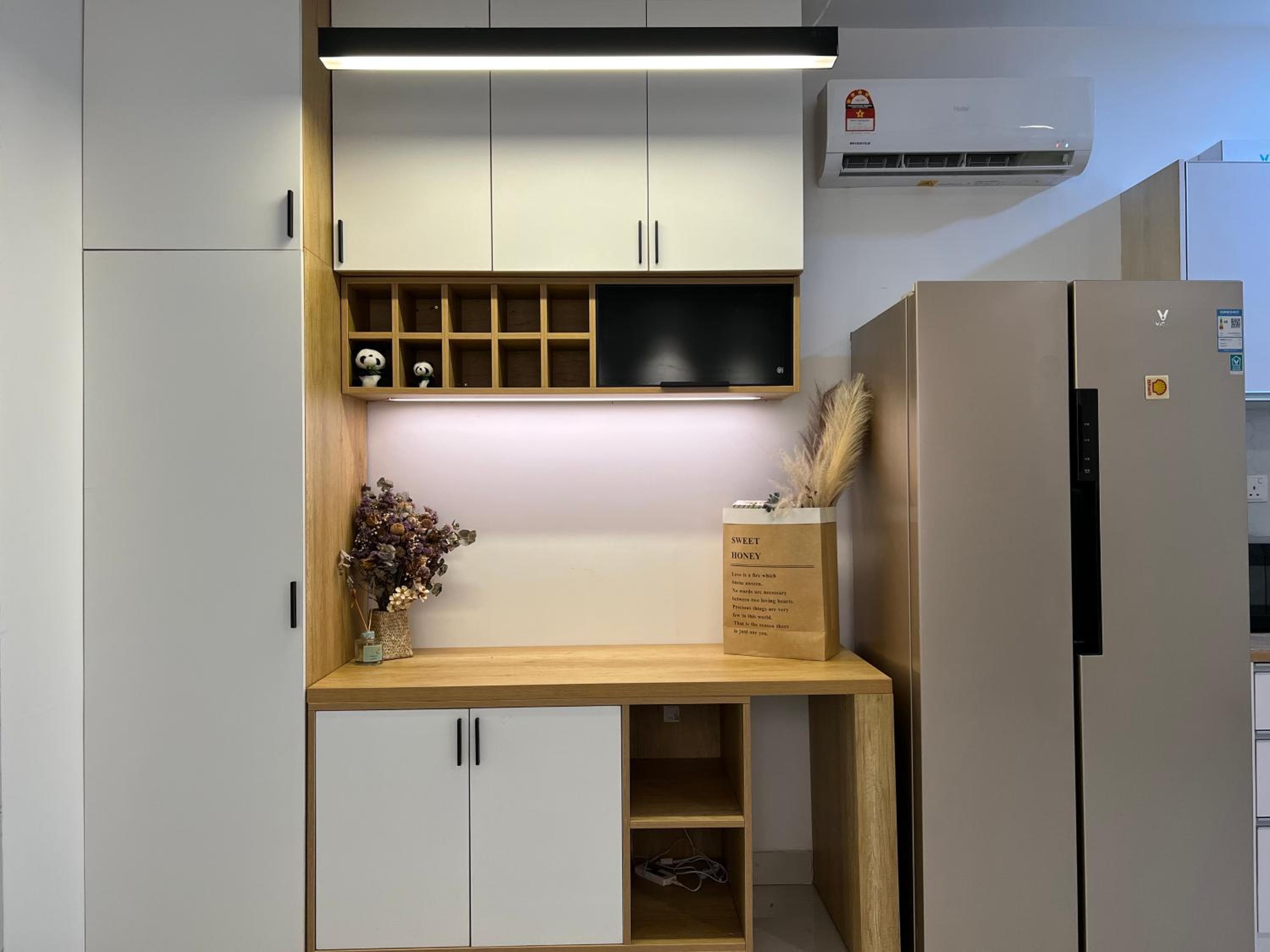 Luxury Stay With Workspace 1-6Pax 1U FreeParking High Speed WiFi