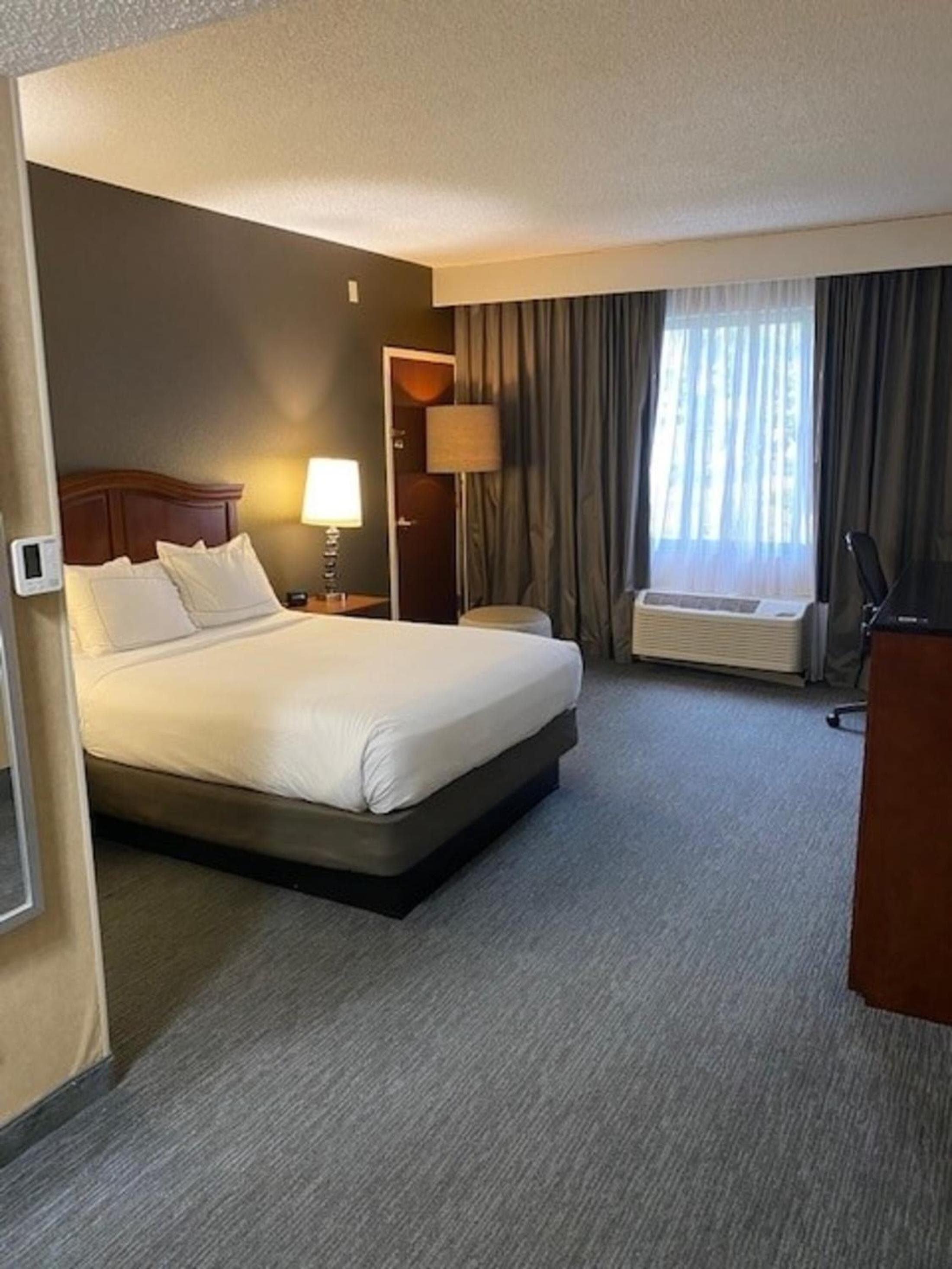 DoubleTree by Hilton Hotel Detroit Novi