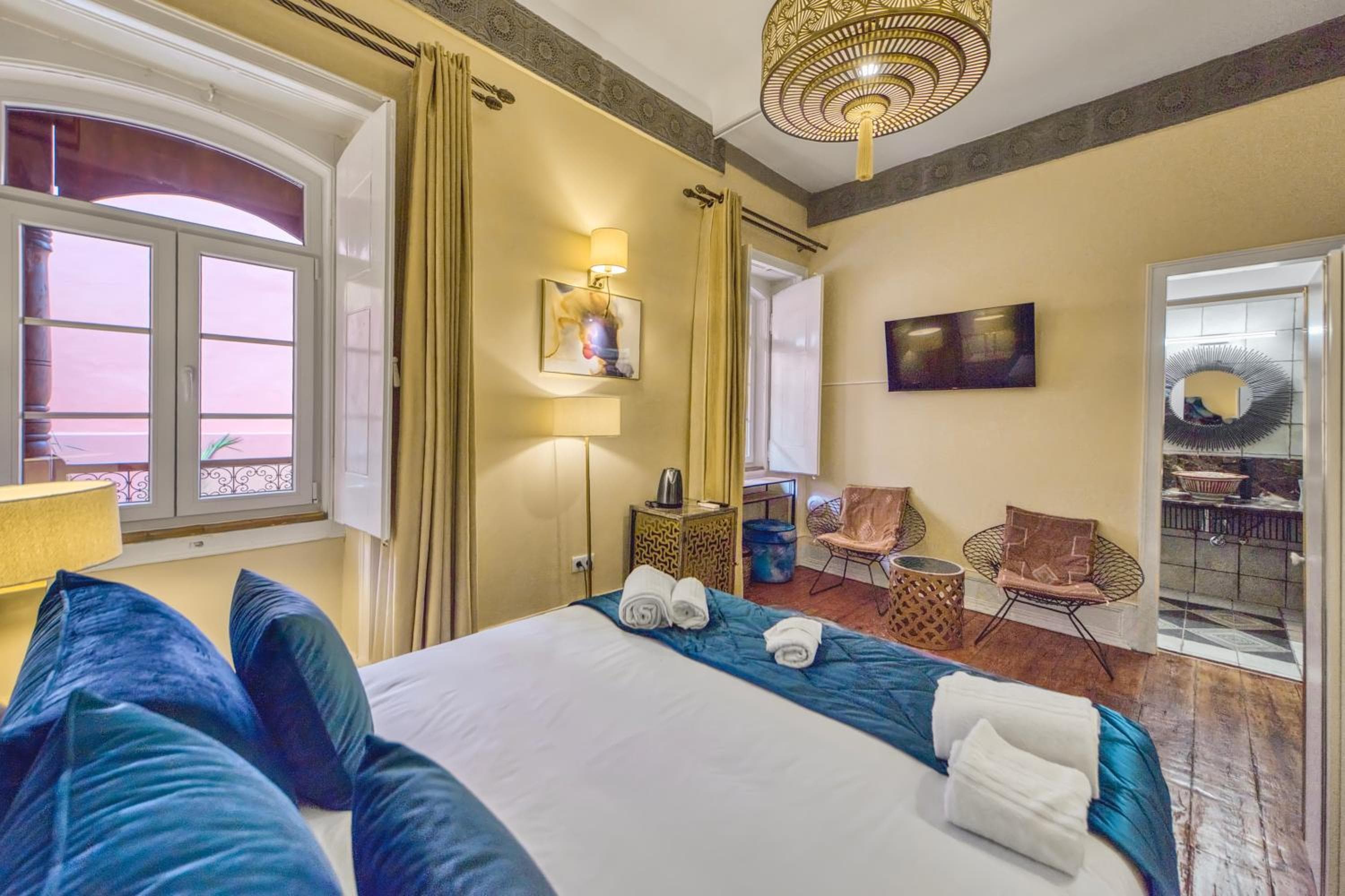 hotel room