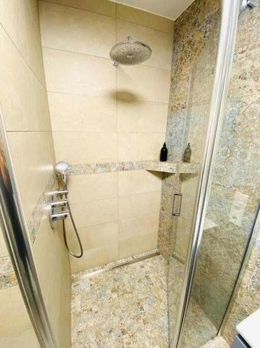New 2bedrooms Flat in Limpertsberg-61