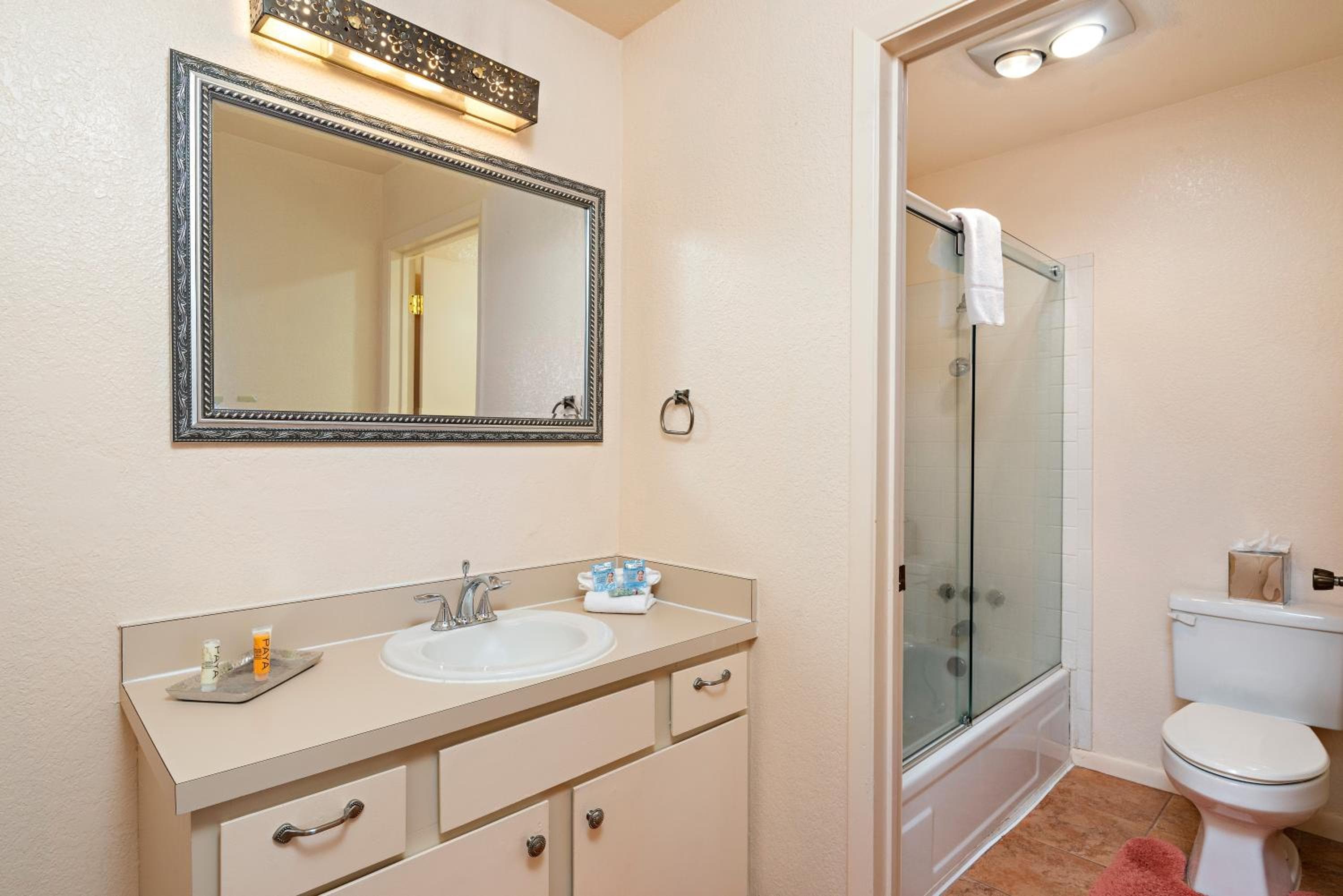 Fort Marcy Suites by All Seasons Resort Lodging