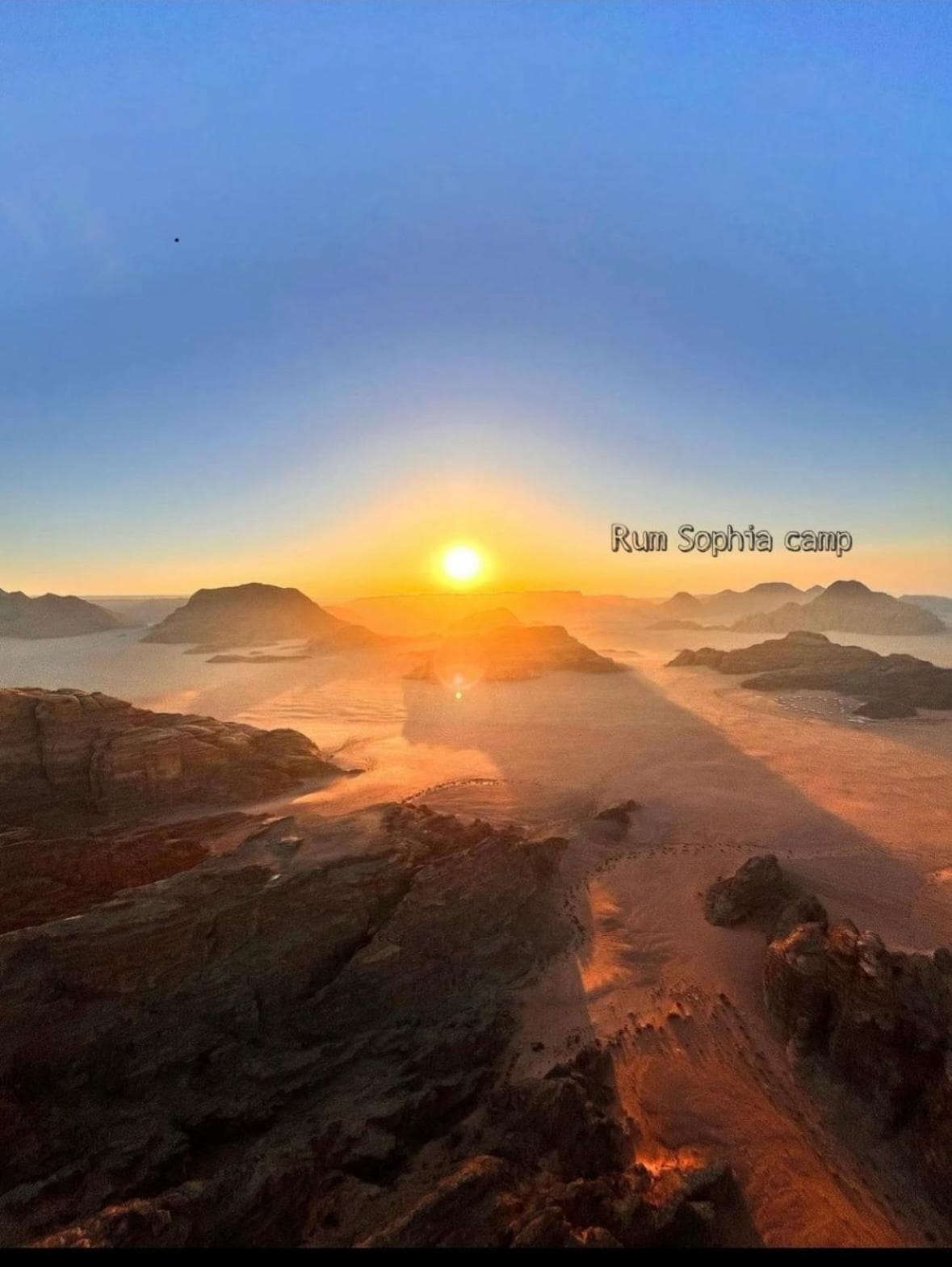 RUM SOPHIA lUXURY CAMP