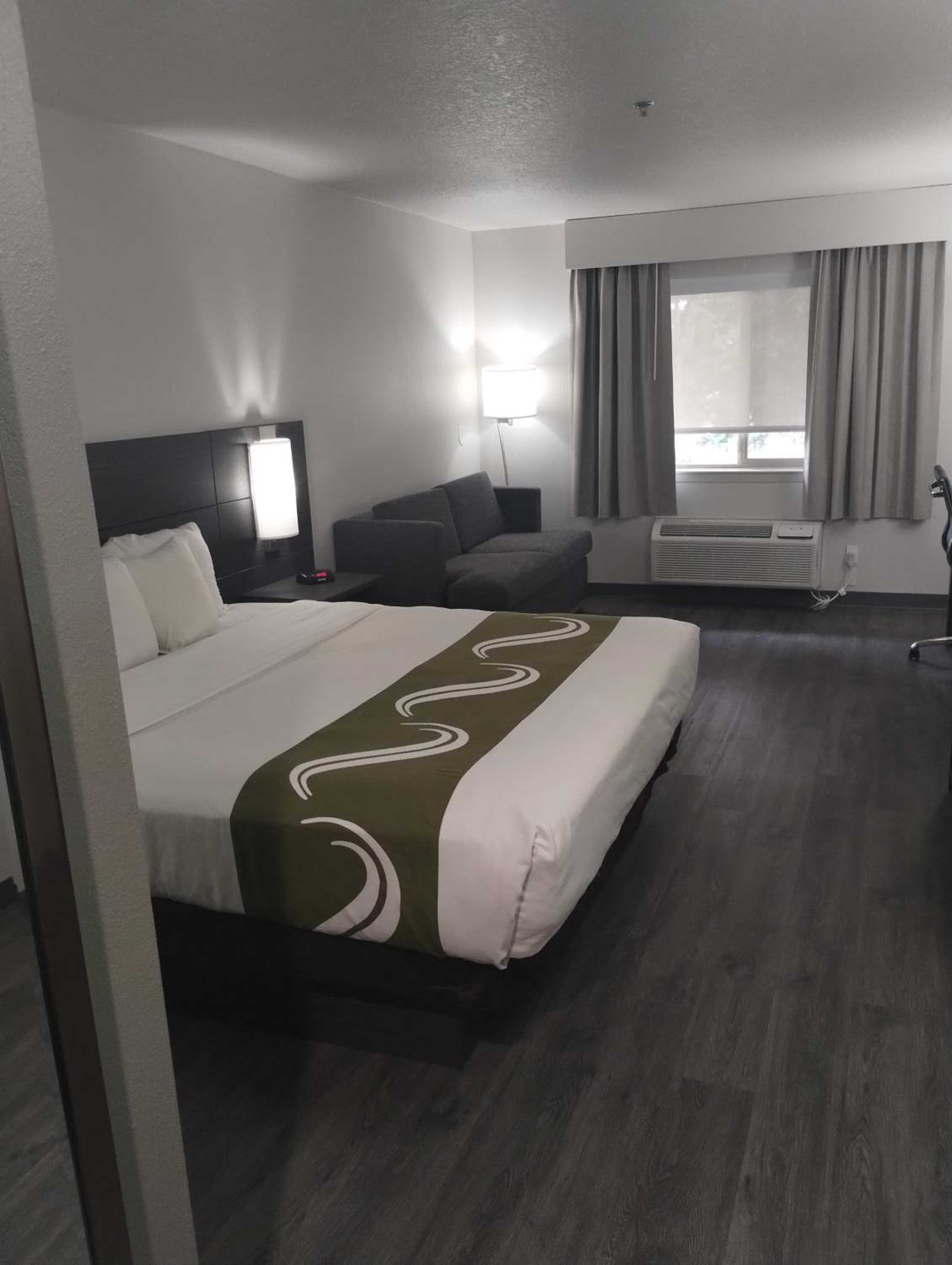 Quality Inn & Suites Wilsonville