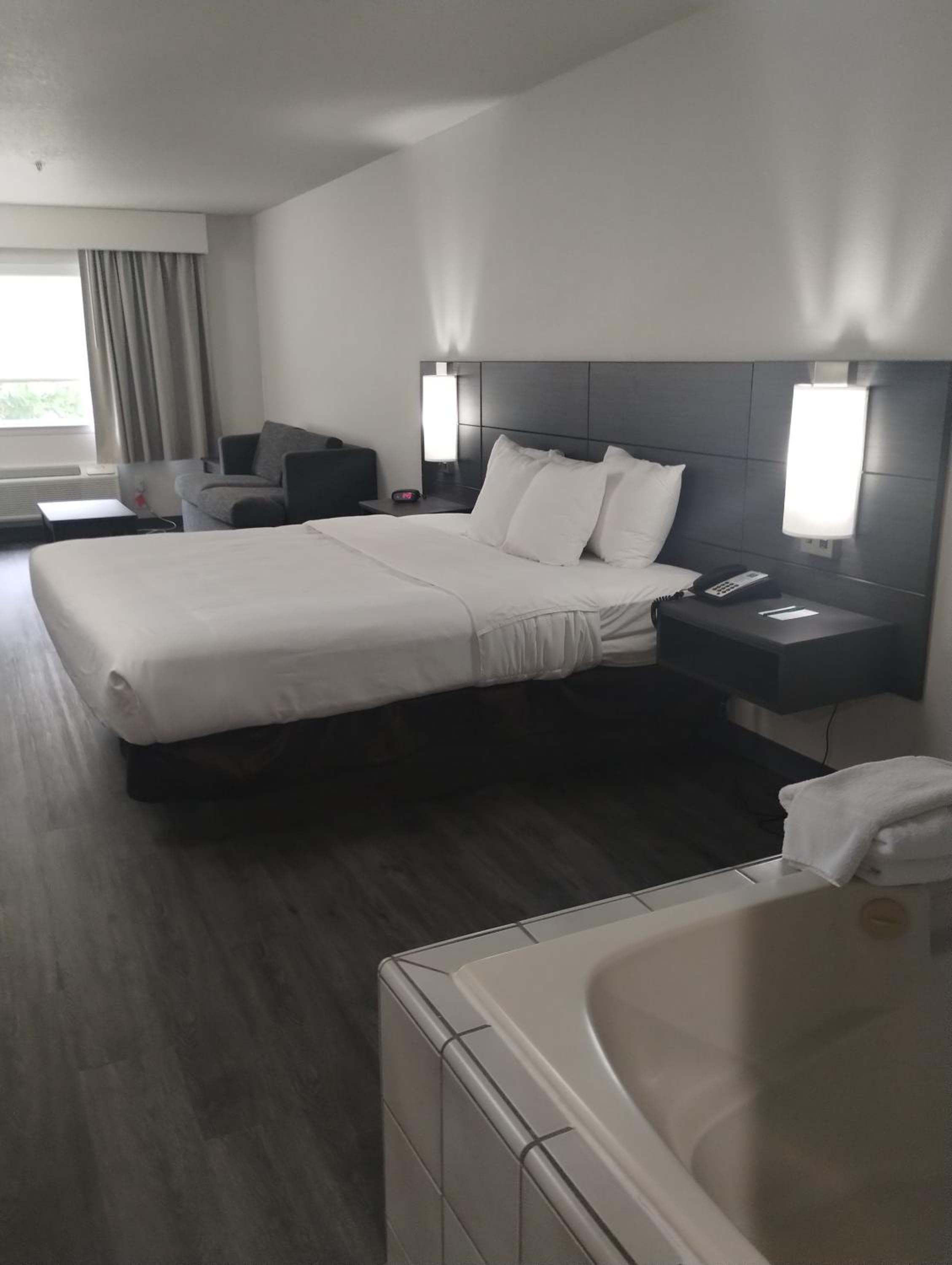 Quality Inn & Suites Wilsonville