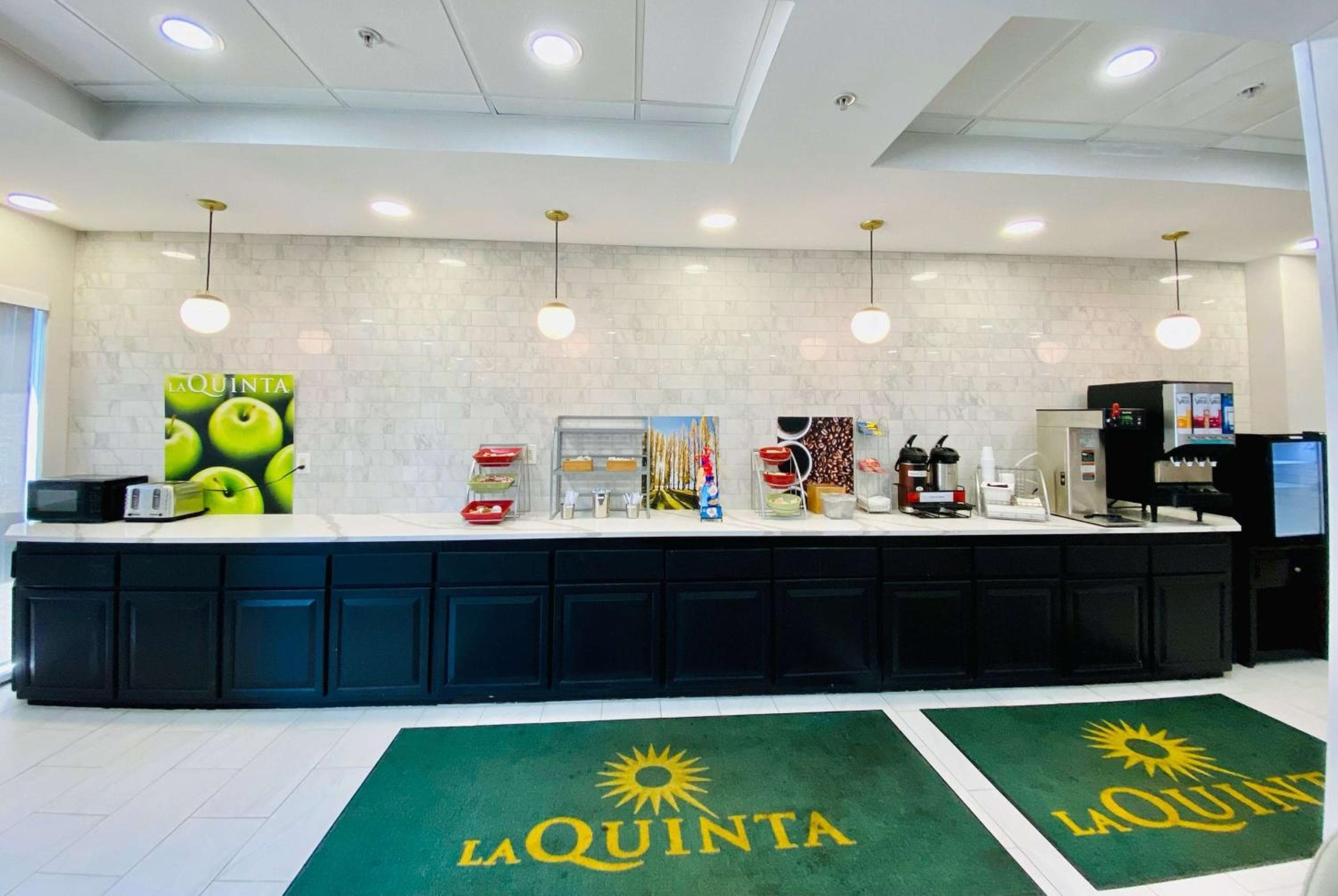 La Quinta by Wyndham Mt. Laurel - Philadelphia